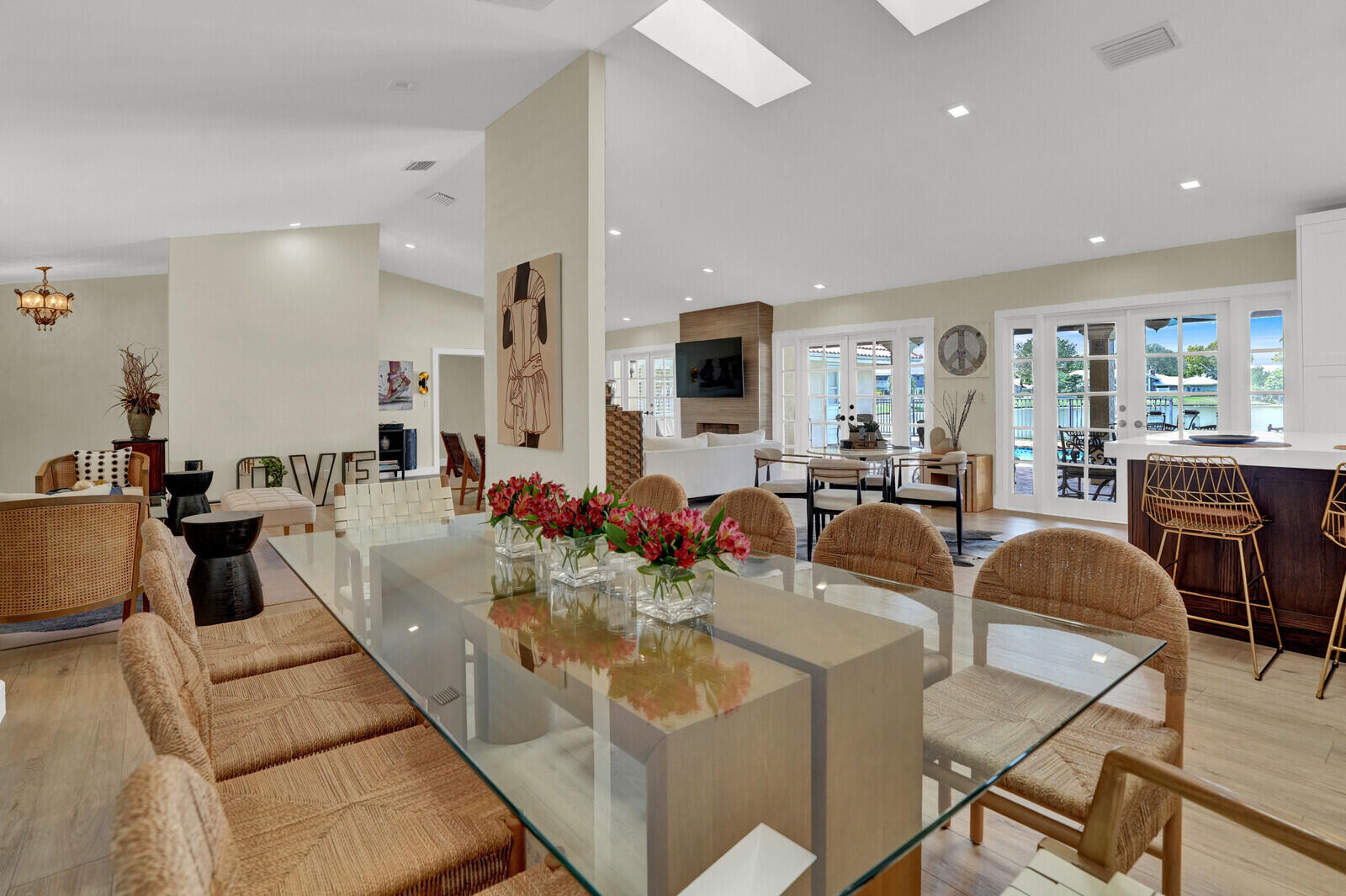 ESTANCIA IV OF VIA VERDE - Residential