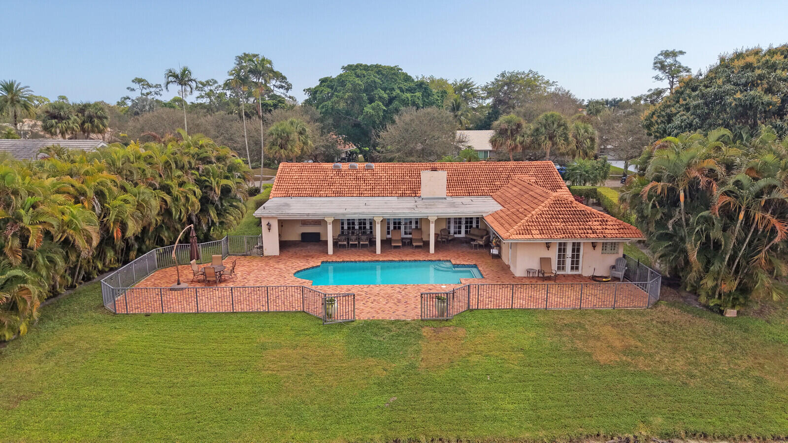 ESTANCIA IV OF VIA VERDE - Residential