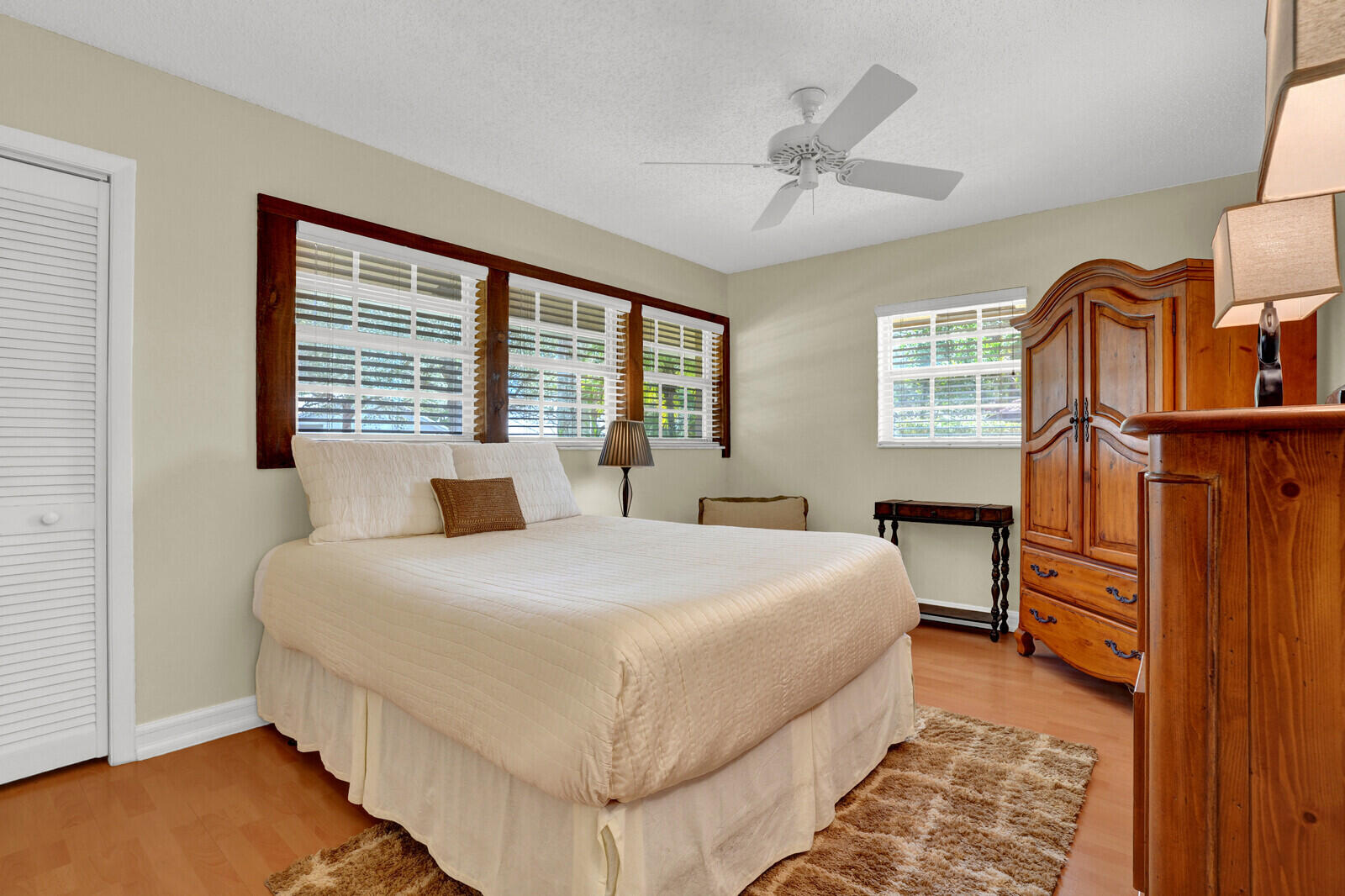 ESTANCIA IV OF VIA VERDE - Residential