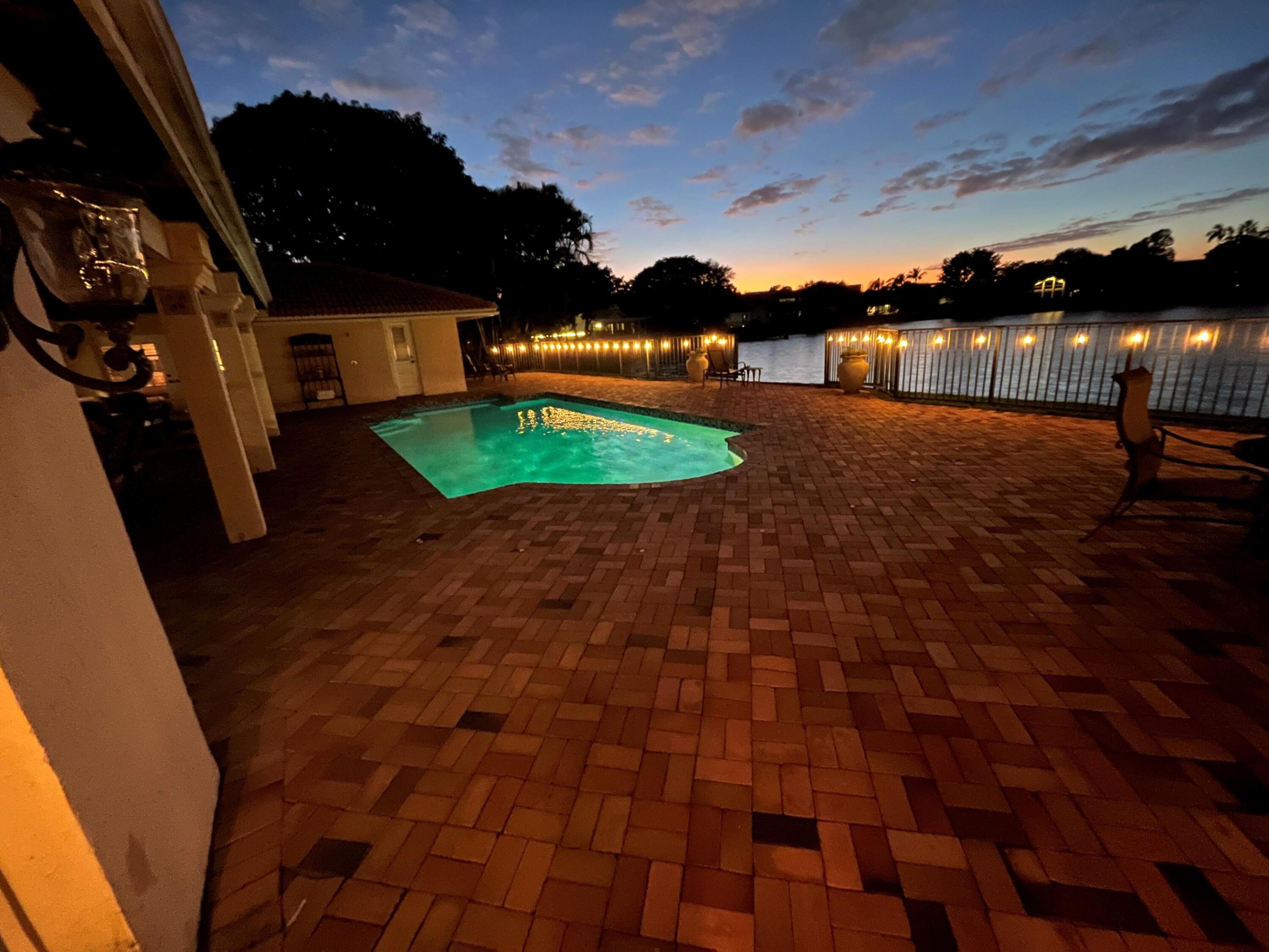 ESTANCIA IV OF VIA VERDE - Residential