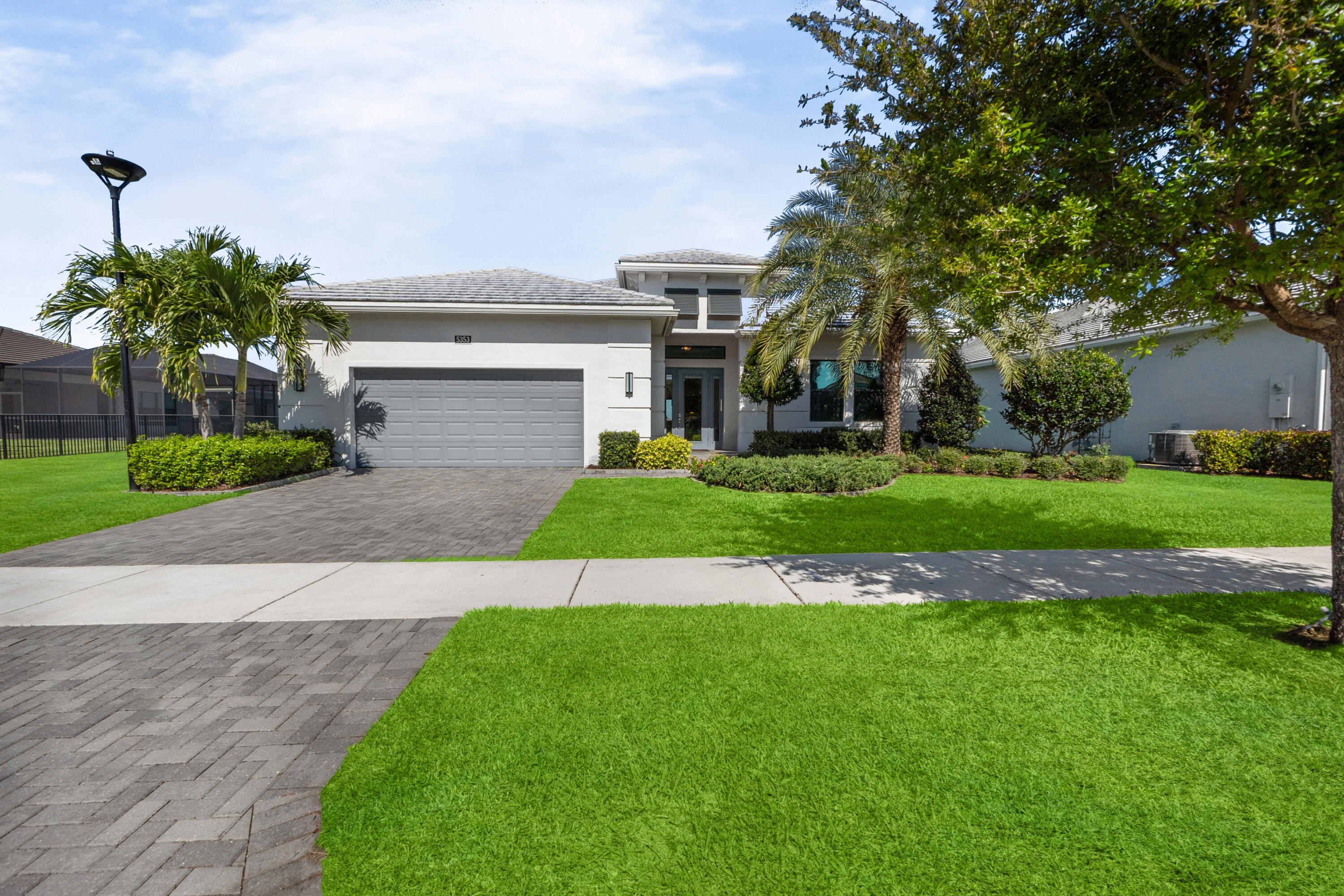 CRESSWIND PALM BEACH - Residential