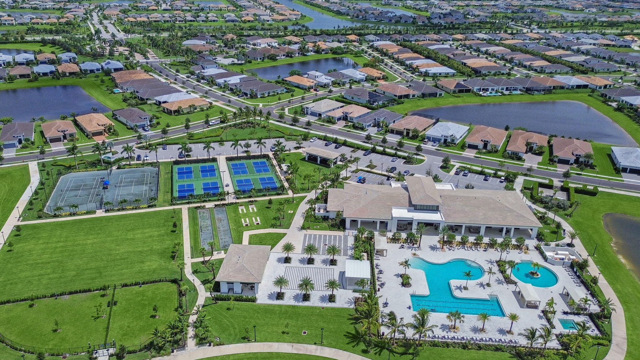 CRESSWIND PALM BEACH - Residential