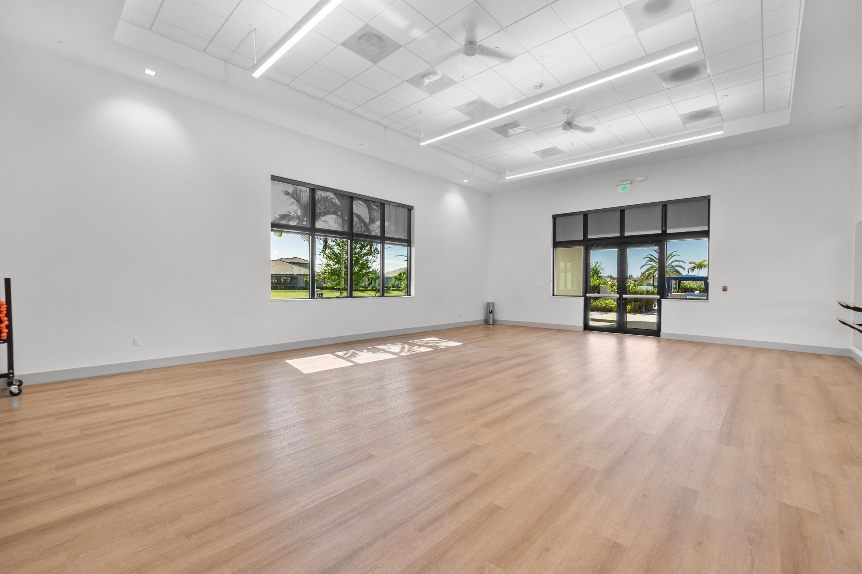 CRESSWIND PALM BEACH - Residential