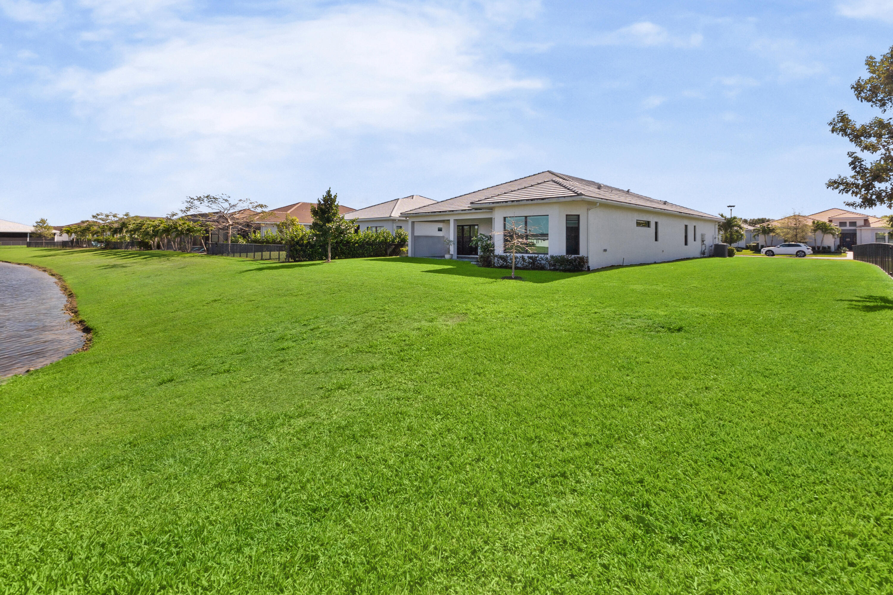 CRESSWIND PALM BEACH - Residential