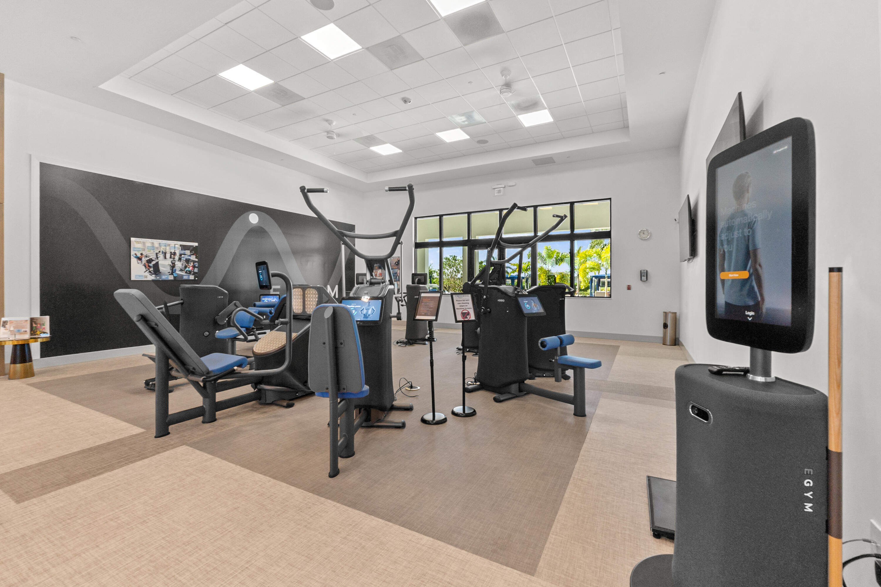 CRESSWIND PALM BEACH - Residential