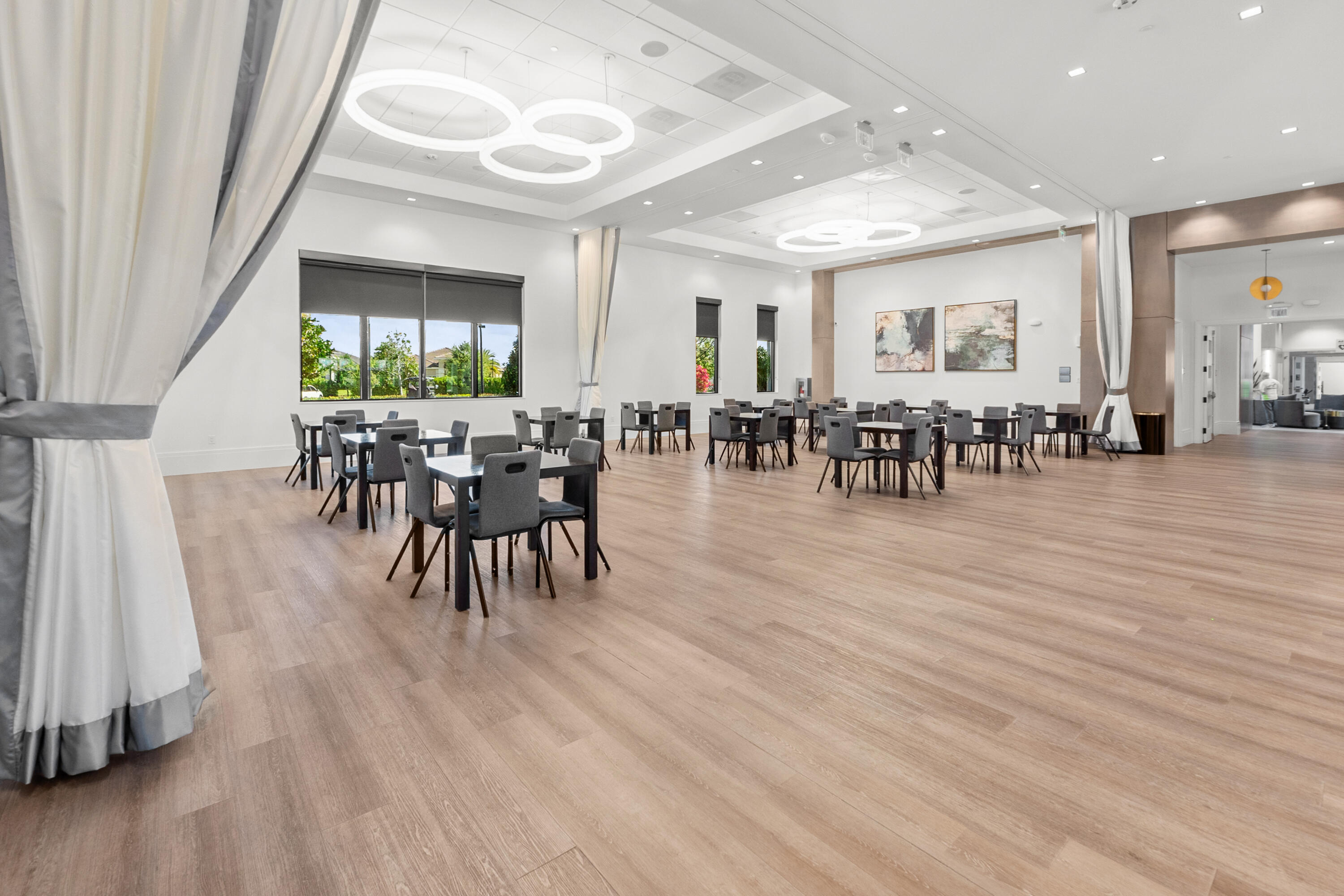 CRESSWIND PALM BEACH - Residential