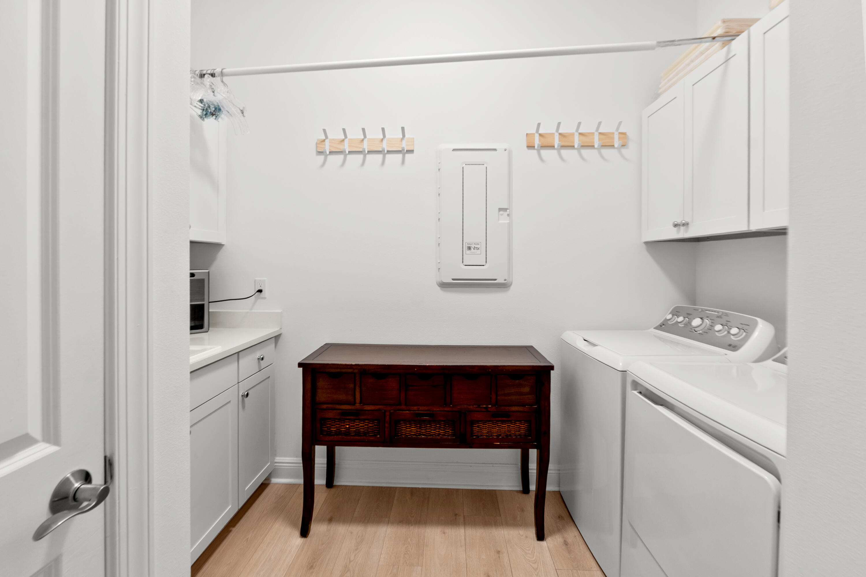 CRESSWIND PALM BEACH - Residential