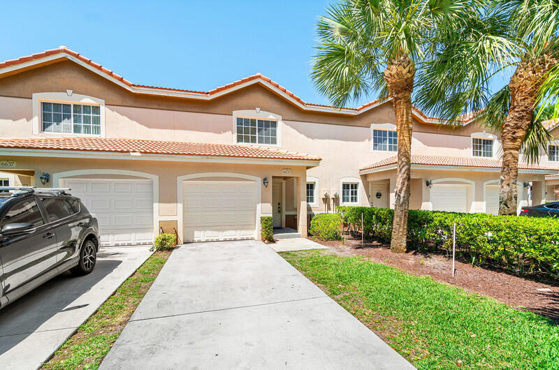 6635 Old Farm Trail