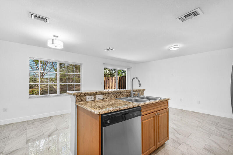 6635 Old Farm Trail