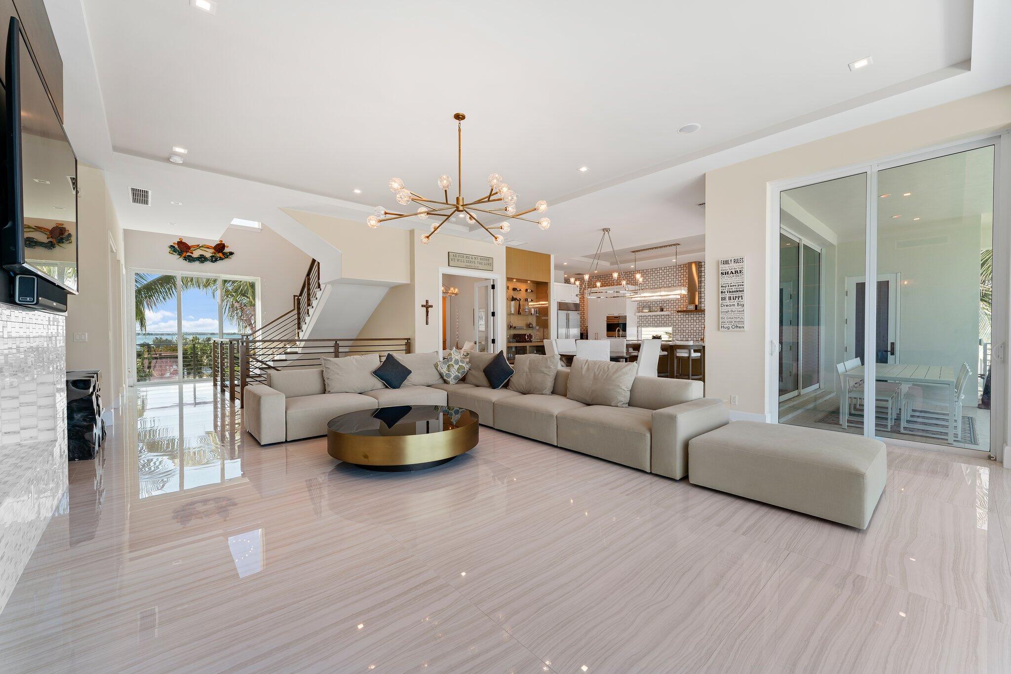 Diamond Sands 2 - Residential