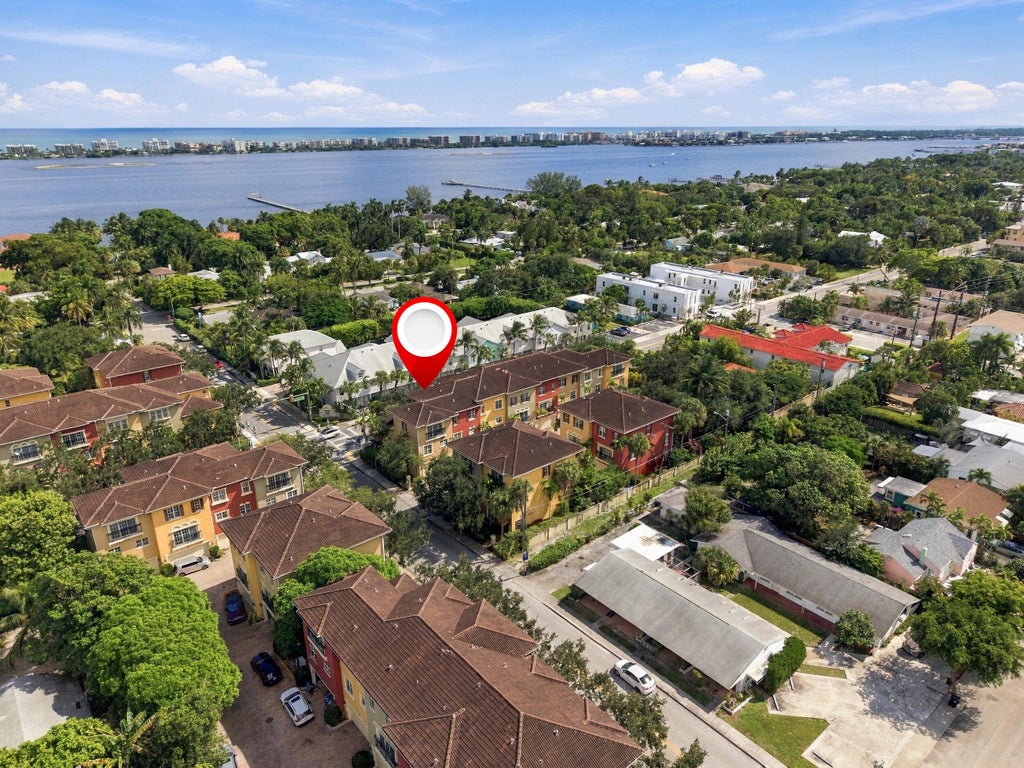 Photo of 601 S Federal Highway #25, Lake Worth, FL 33460 (MLS # B26091948)