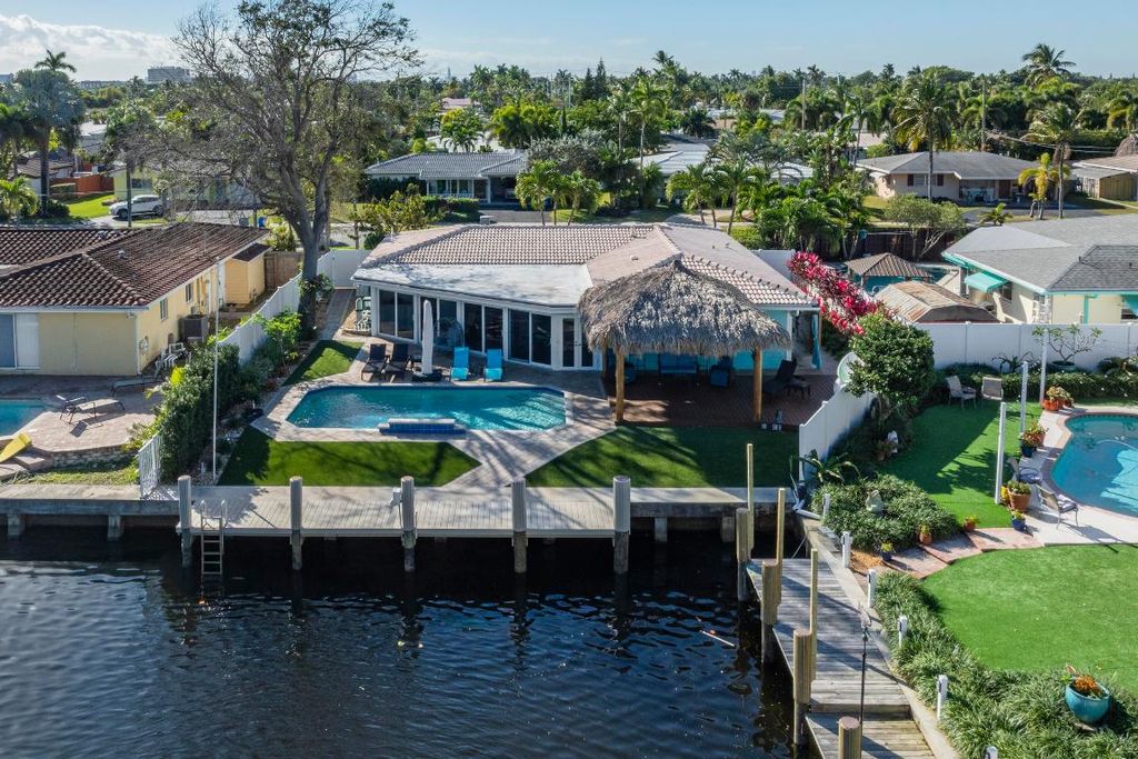 Photo of 521 SE 4 Court, Pompano Beach, FL 33060 (MLS # R11156629)