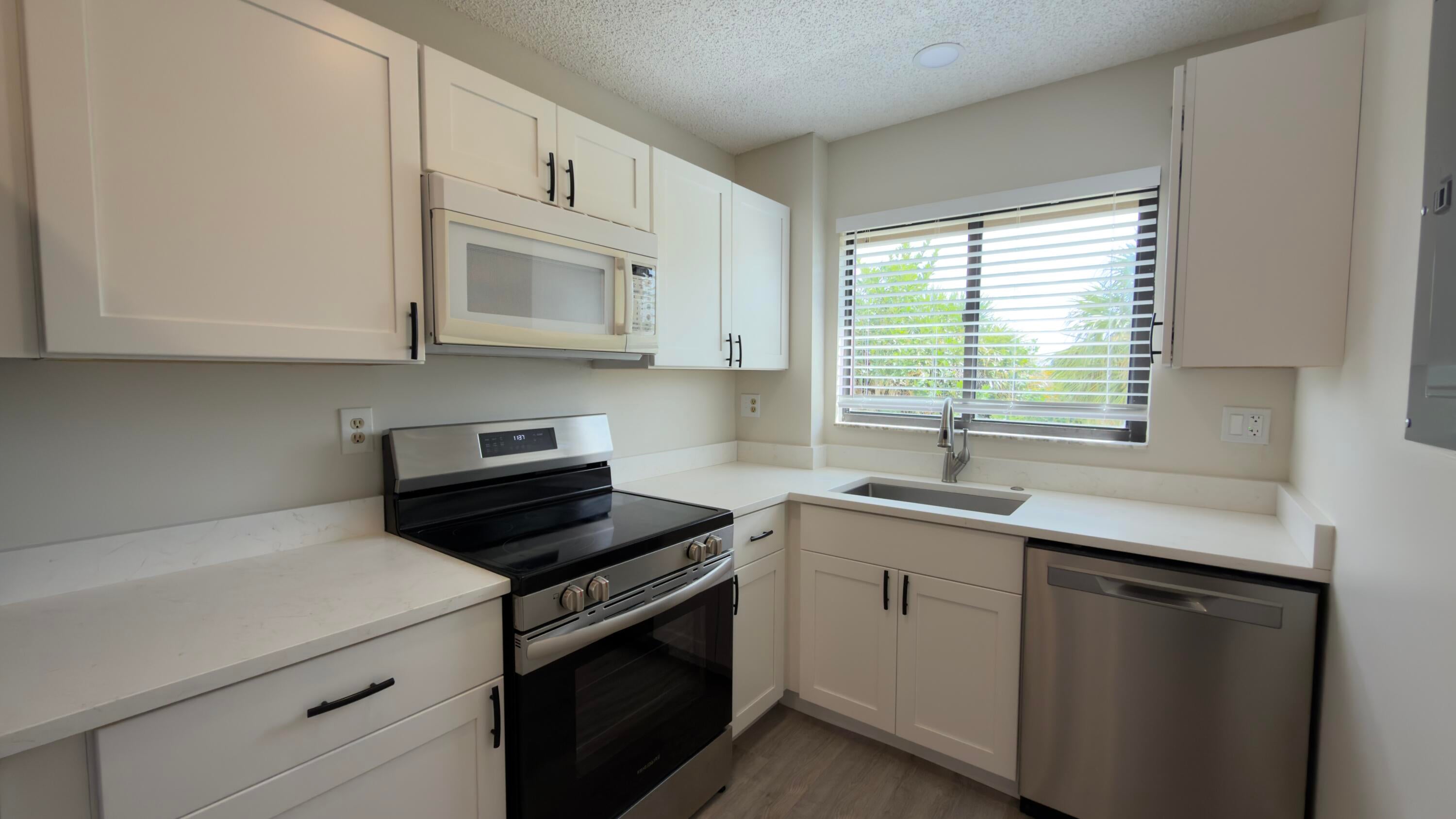 160 BELLA VISTA Court N 60