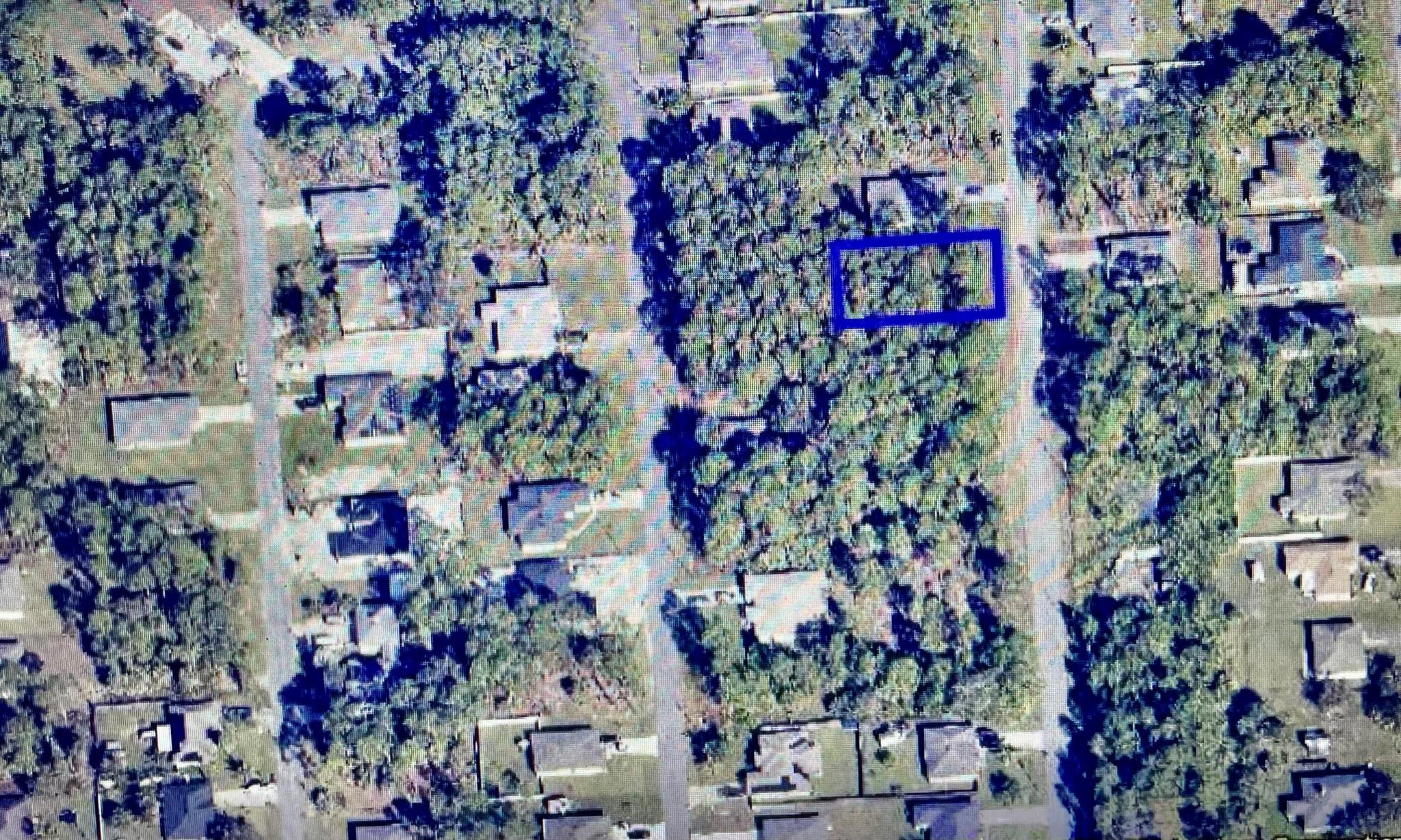 Looking for the perfect spot to build your dream home? Check out this vacant lot in Southeast Palm Bay, ideally located close to shopping, schools, I-95,and all the amenities you need. This spacious lot provides a great opportunity to create a custom home tailored just for you. Whether you're building now or holding for the future, this is a fantastic chance to secure land in a growing area with strong long-term potential.