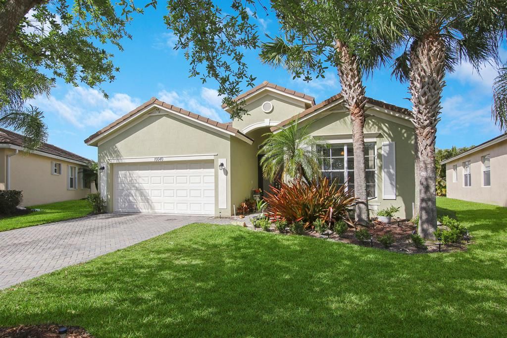 Photo of 10040 SW Cardigan Circle, Port Saint Lucie, FL 34987 (MLS # R10788286)
