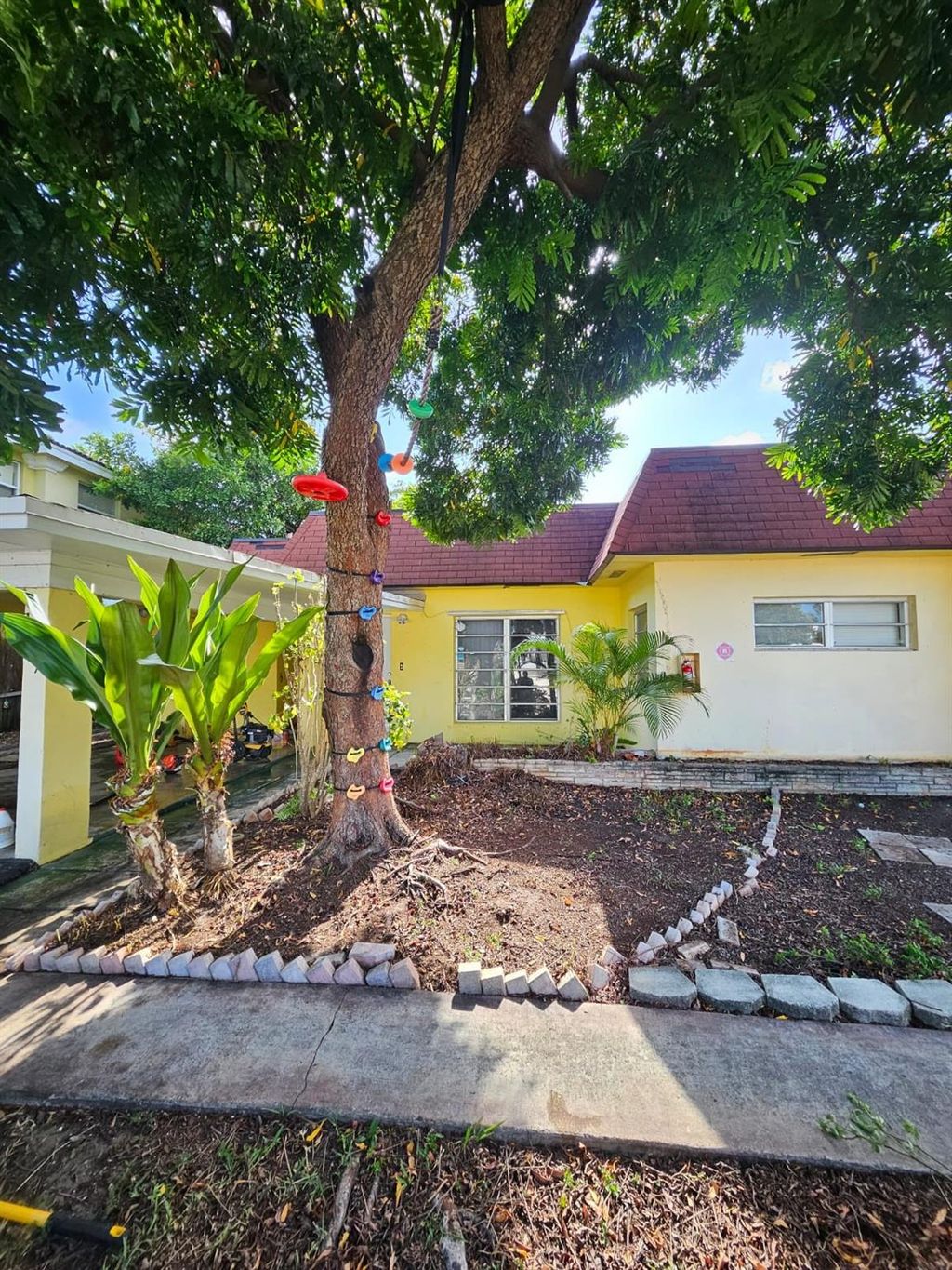 Photo of 1227 NE 11th Avenue #1, Fort Lauderdale, FL 33304 (MLS # F10505073)