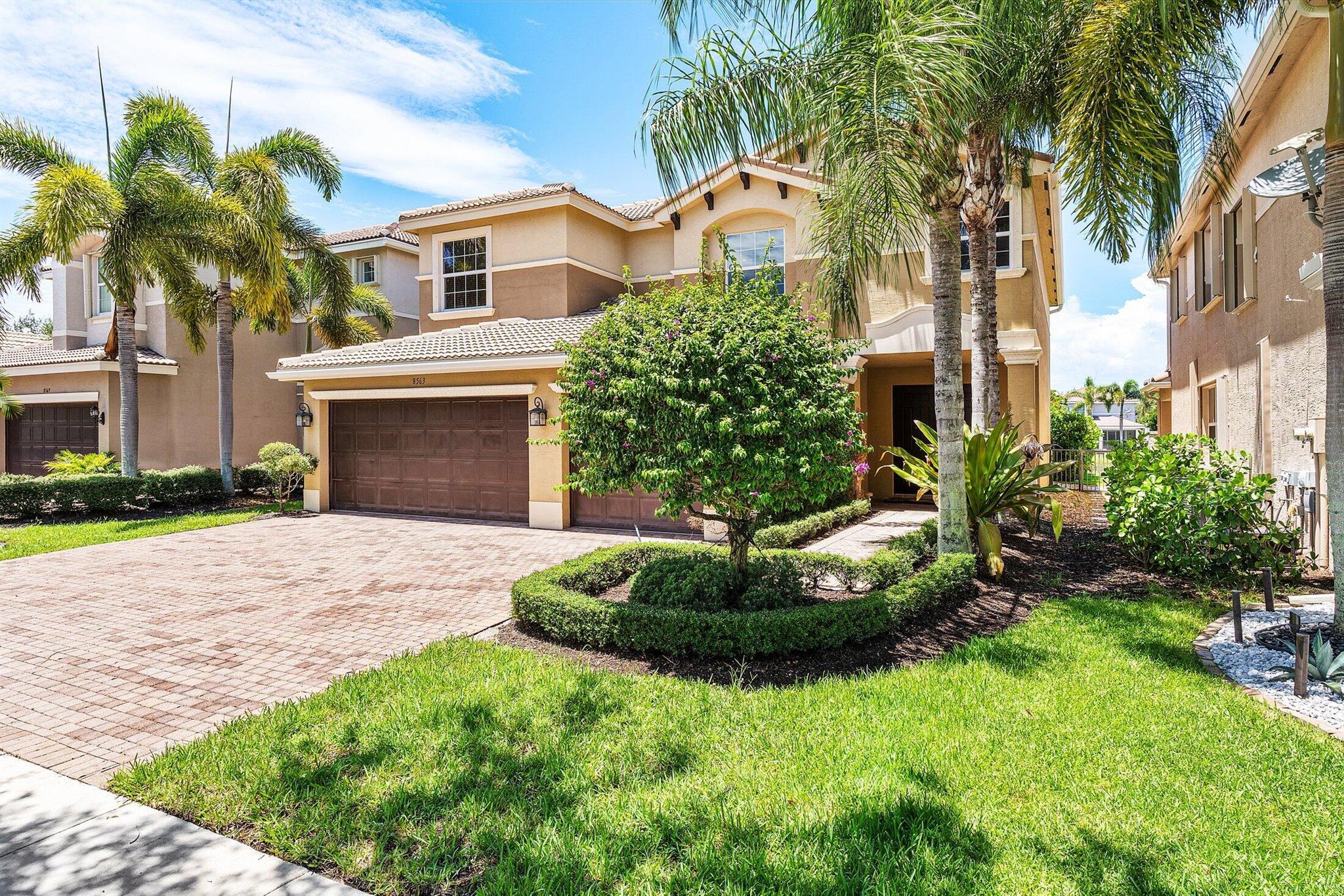 8563 Briar Rose Point