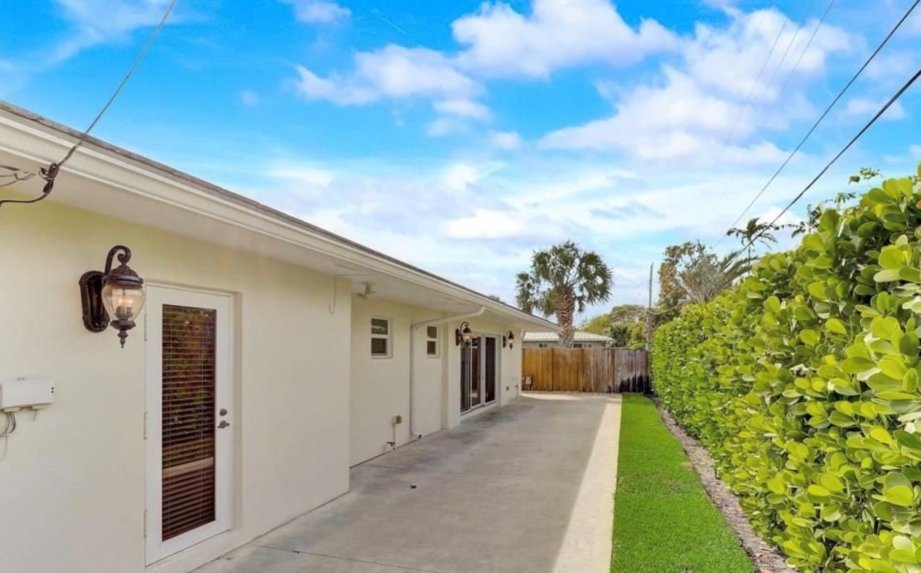 CYPRESS POINT - Residential