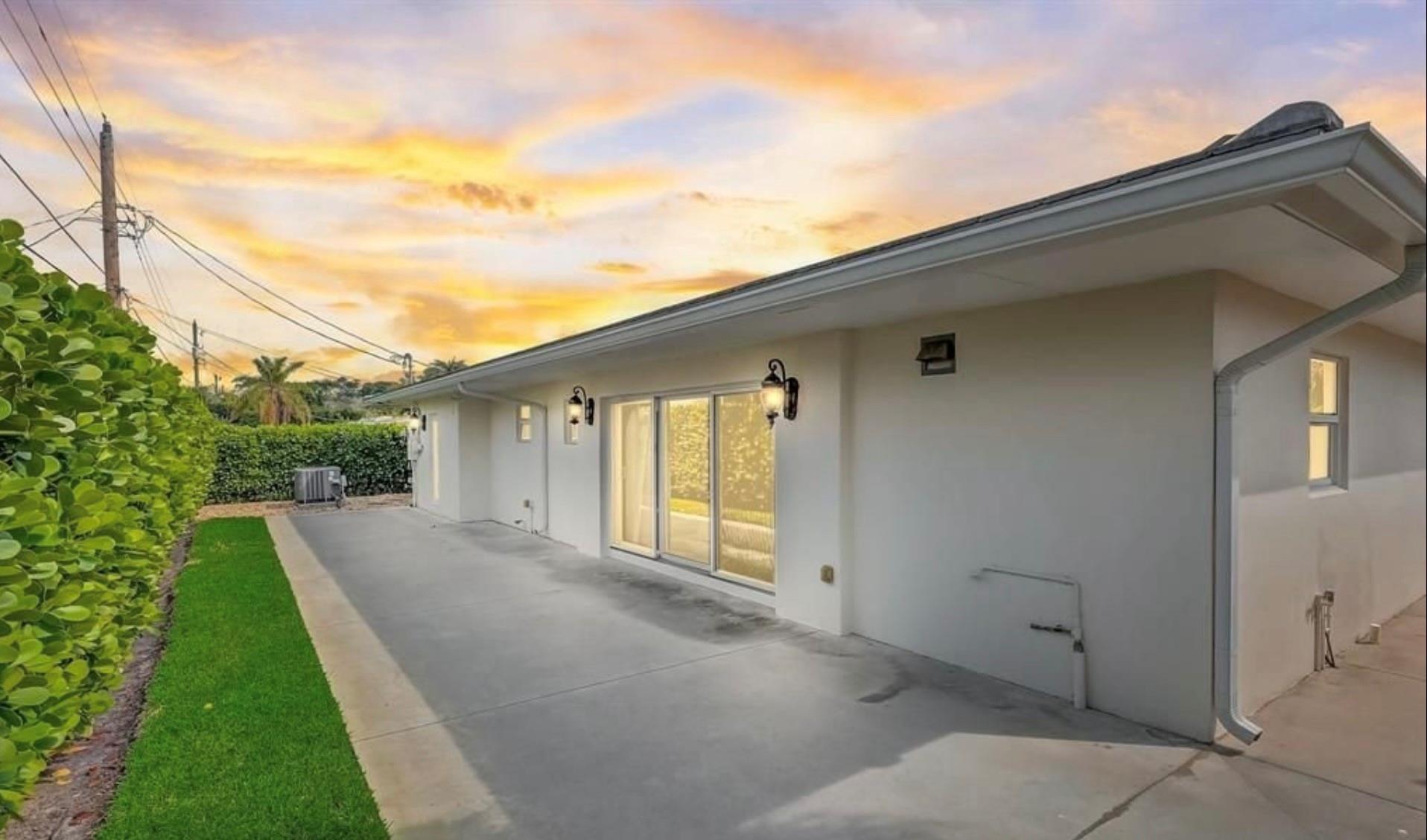 CYPRESS POINT - Residential