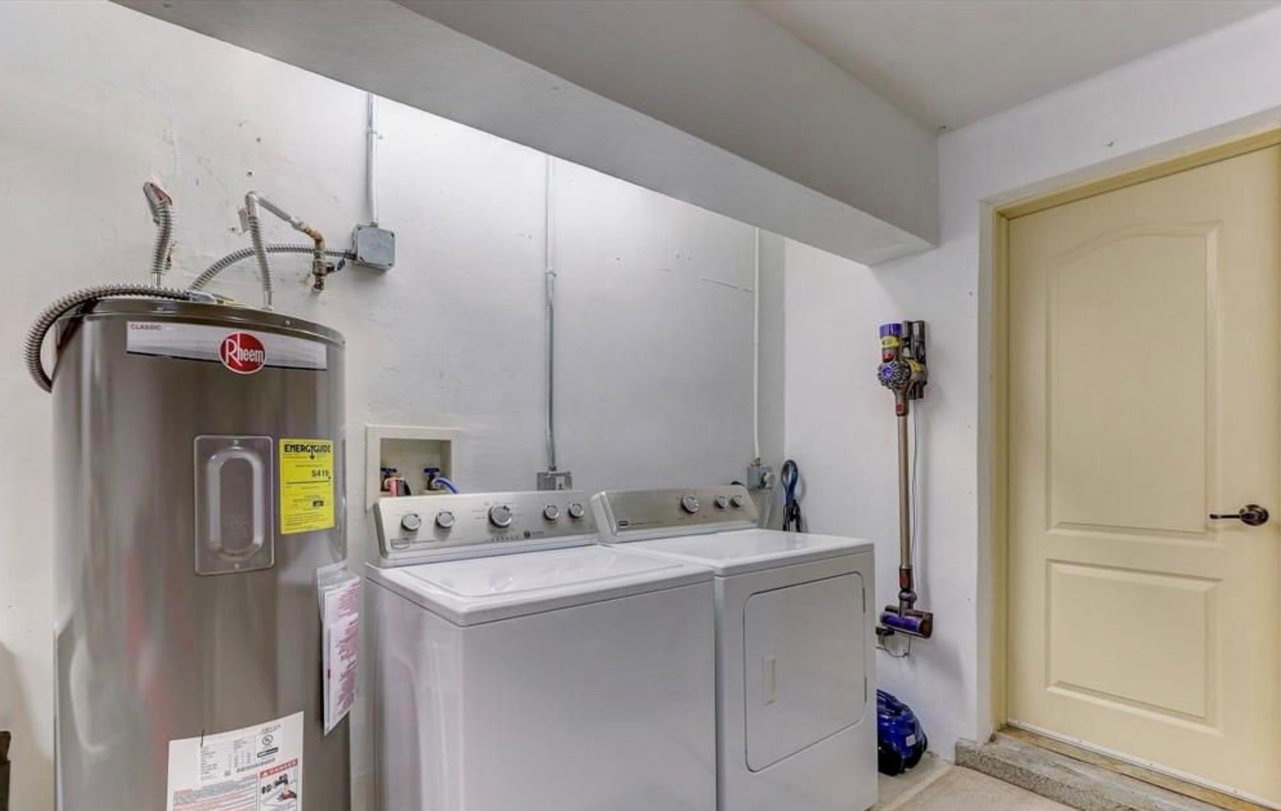 CYPRESS POINT - Residential