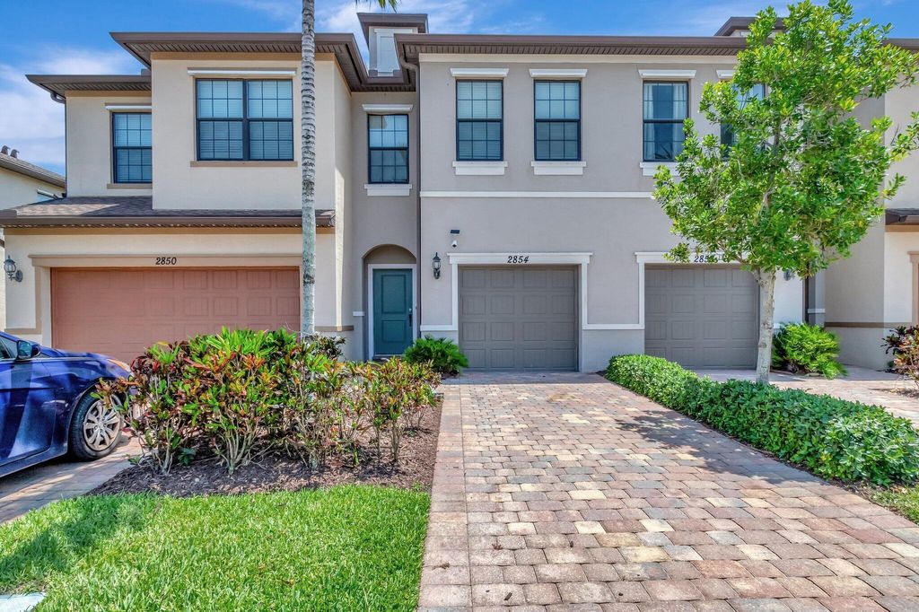 Photo of 2854 Bard Street, Palm Springs, FL 33406 (MLS # B26026207)