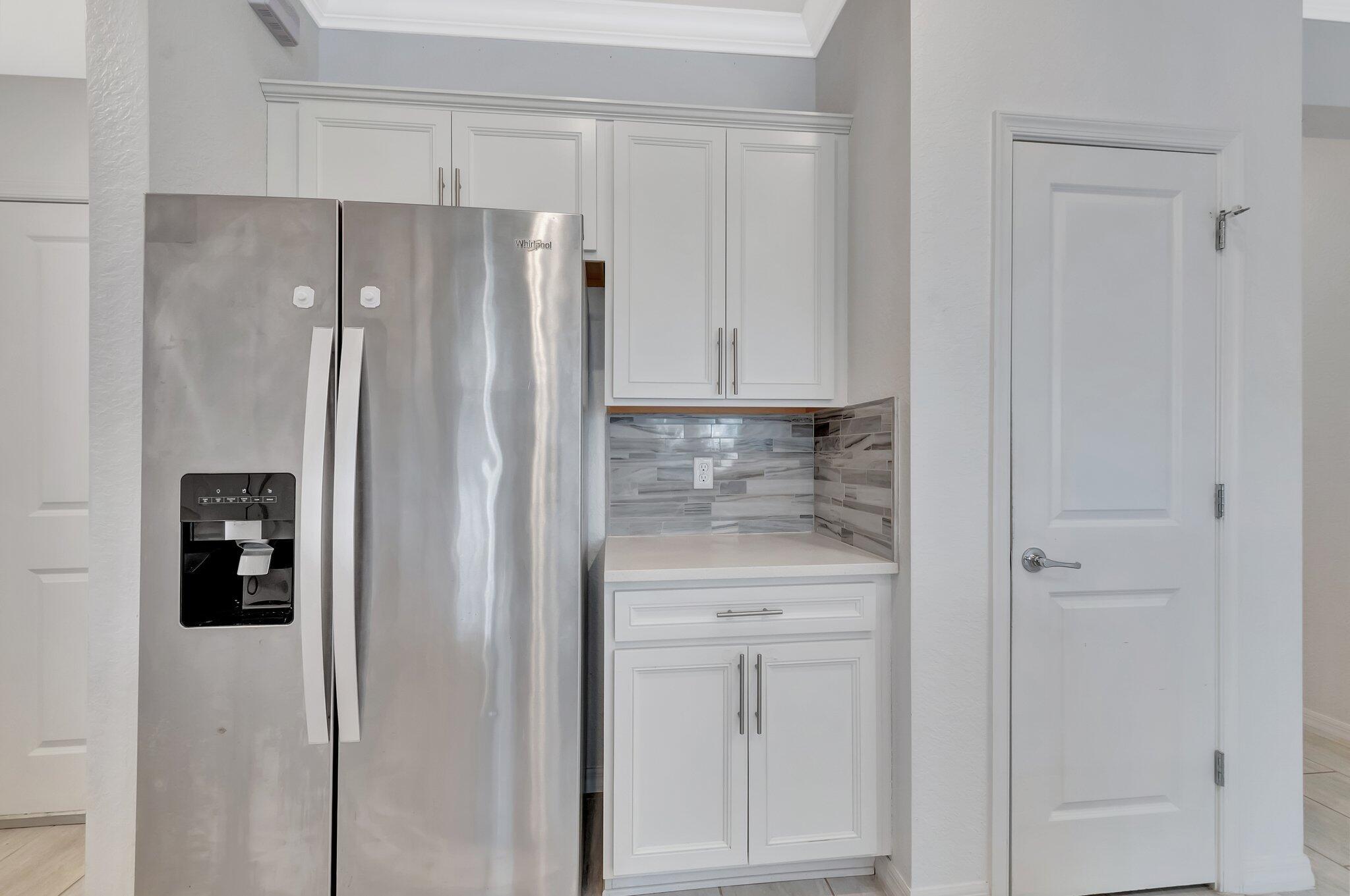 PRESTON SQUARE - Residential Lease