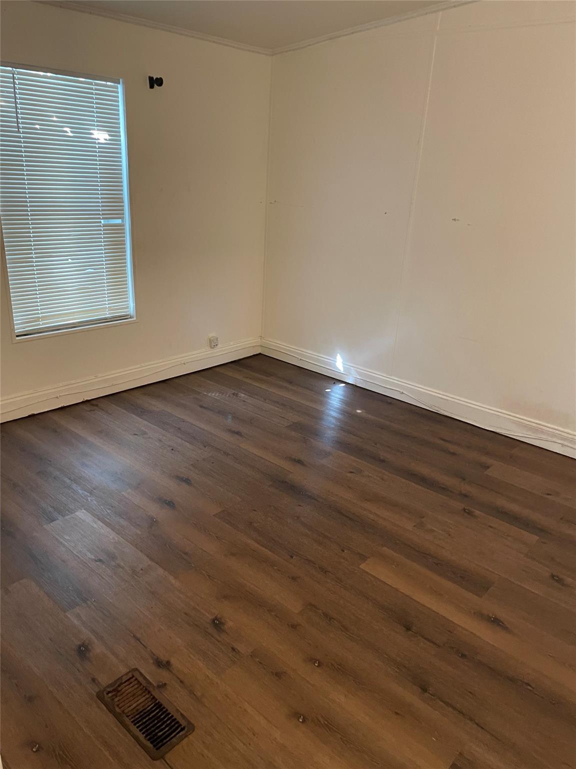 Ravenswood North 108-45 B - Residential Lease