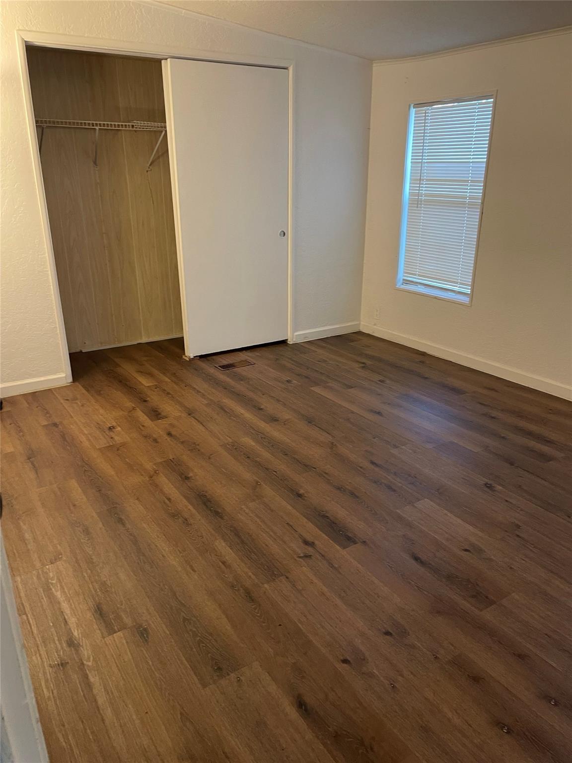 Ravenswood North 108-45 B - Residential Lease