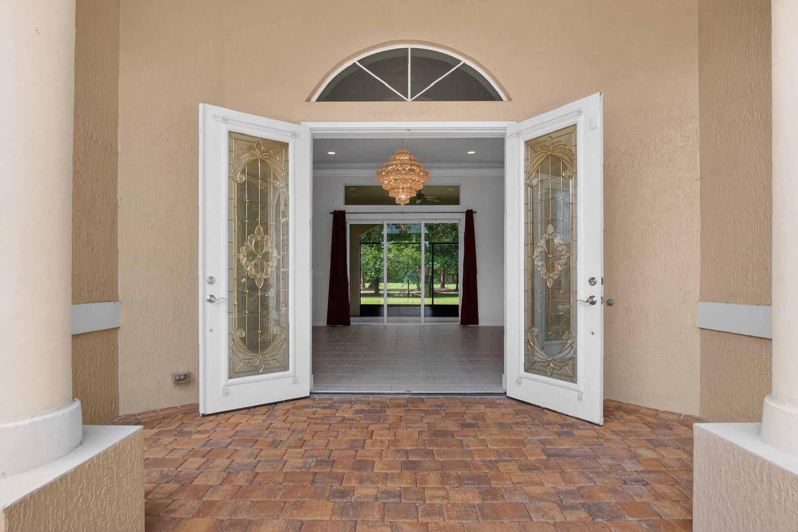 9523 Shadow Lane