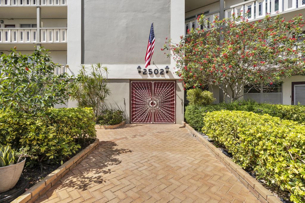 Photo of 2502 Antigua Terrace #G1, Coconut Creek, FL 33066 (MLS # B26001854)