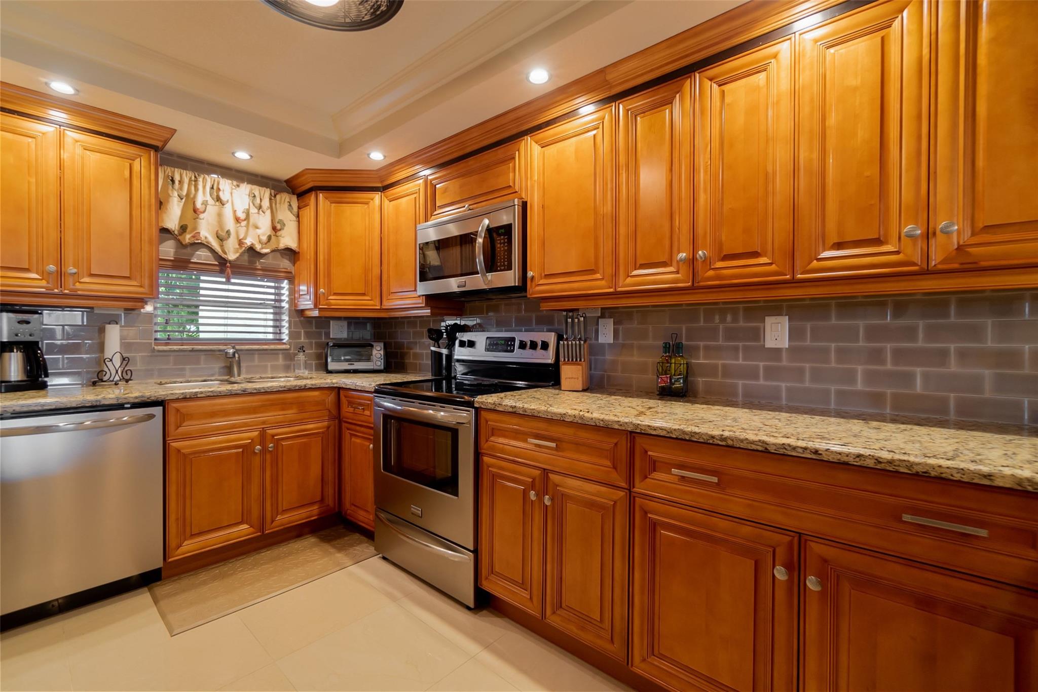 Hollybrook Golf & Tennis - Residential Lease