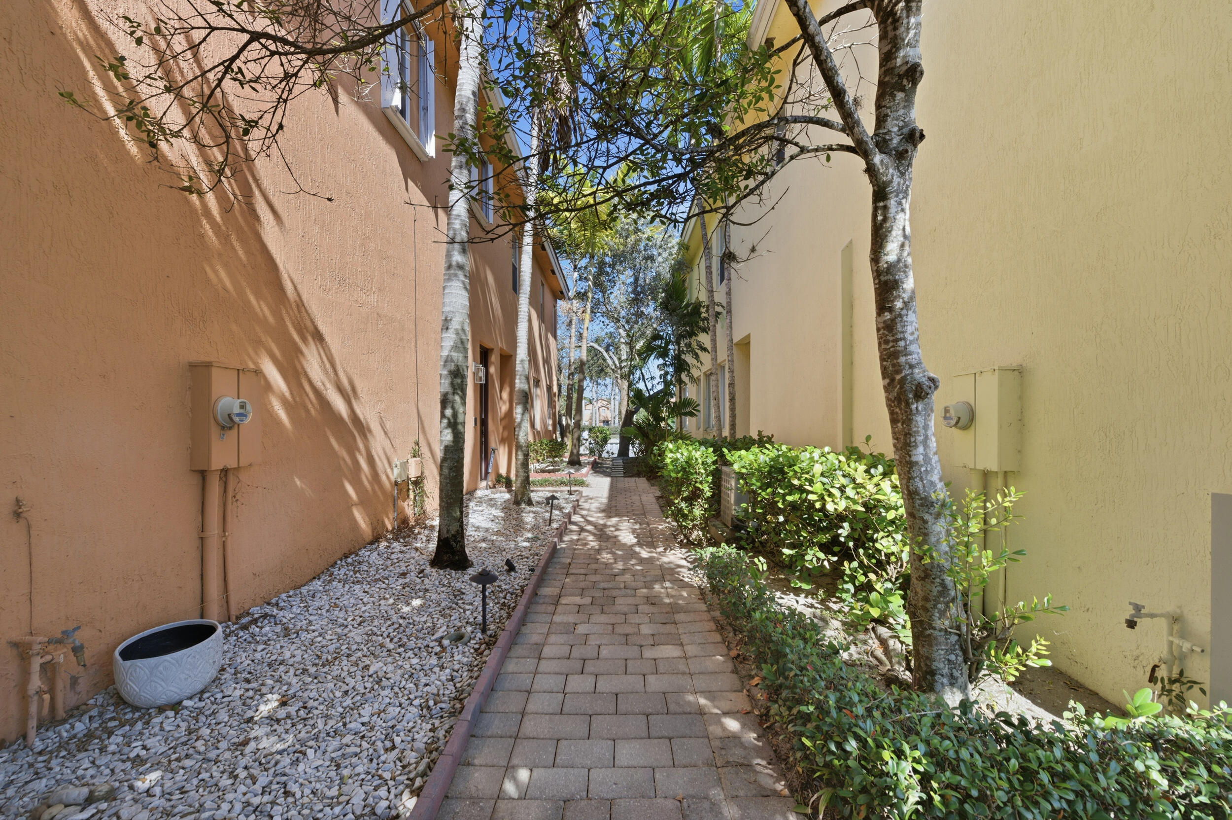 SIERRA BAY - Residential