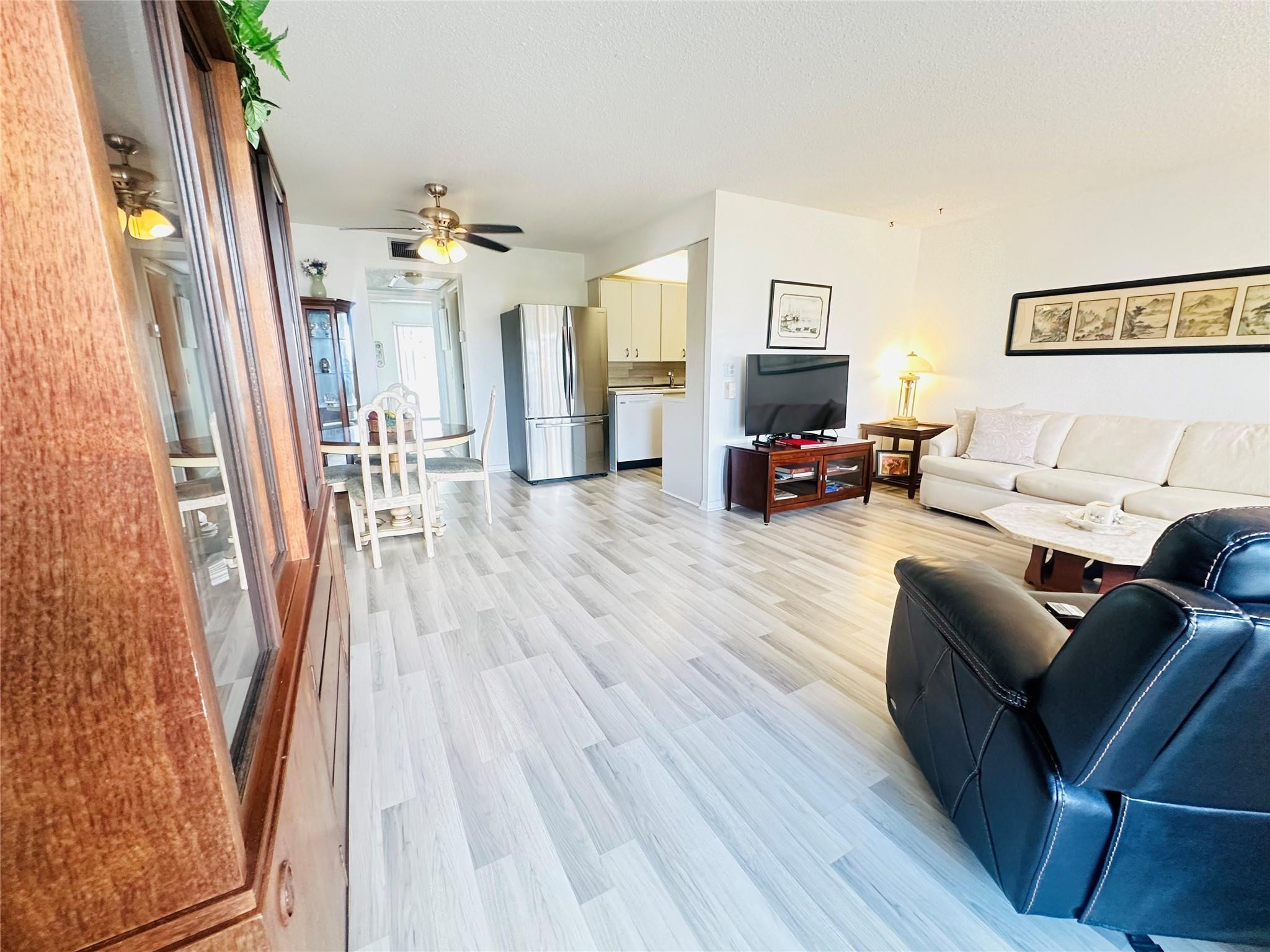 4144 Cambridge G 4144