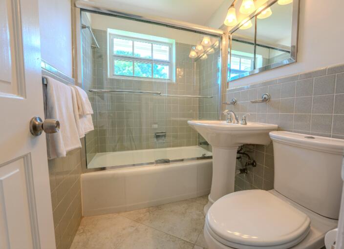 GILL ISLES - Residential