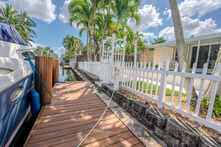 GILL ISLES - Residential