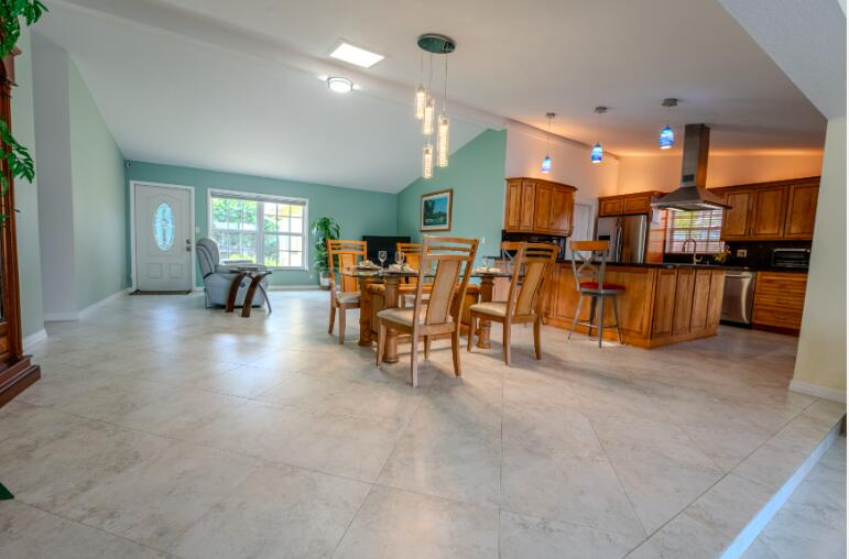 GILL ISLES - Residential