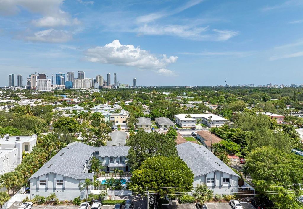 Photo of 801 SE 16th Court #11, Fort Lauderdale, FL 33316 (MLS # F10520175)