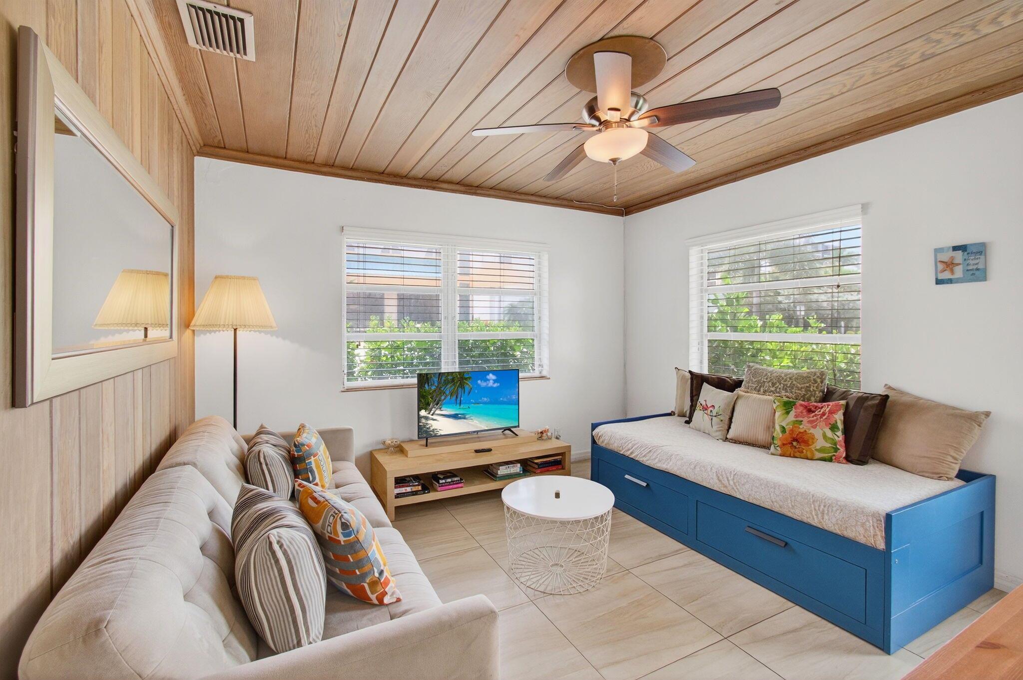 30 Andrews Avenue 20-B