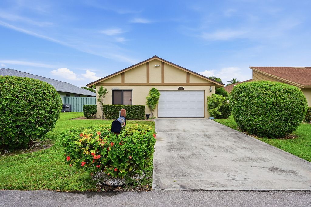 Photo of 3135 NW 13th Street, Delray Beach, FL 33445 (MLS # R11159857)