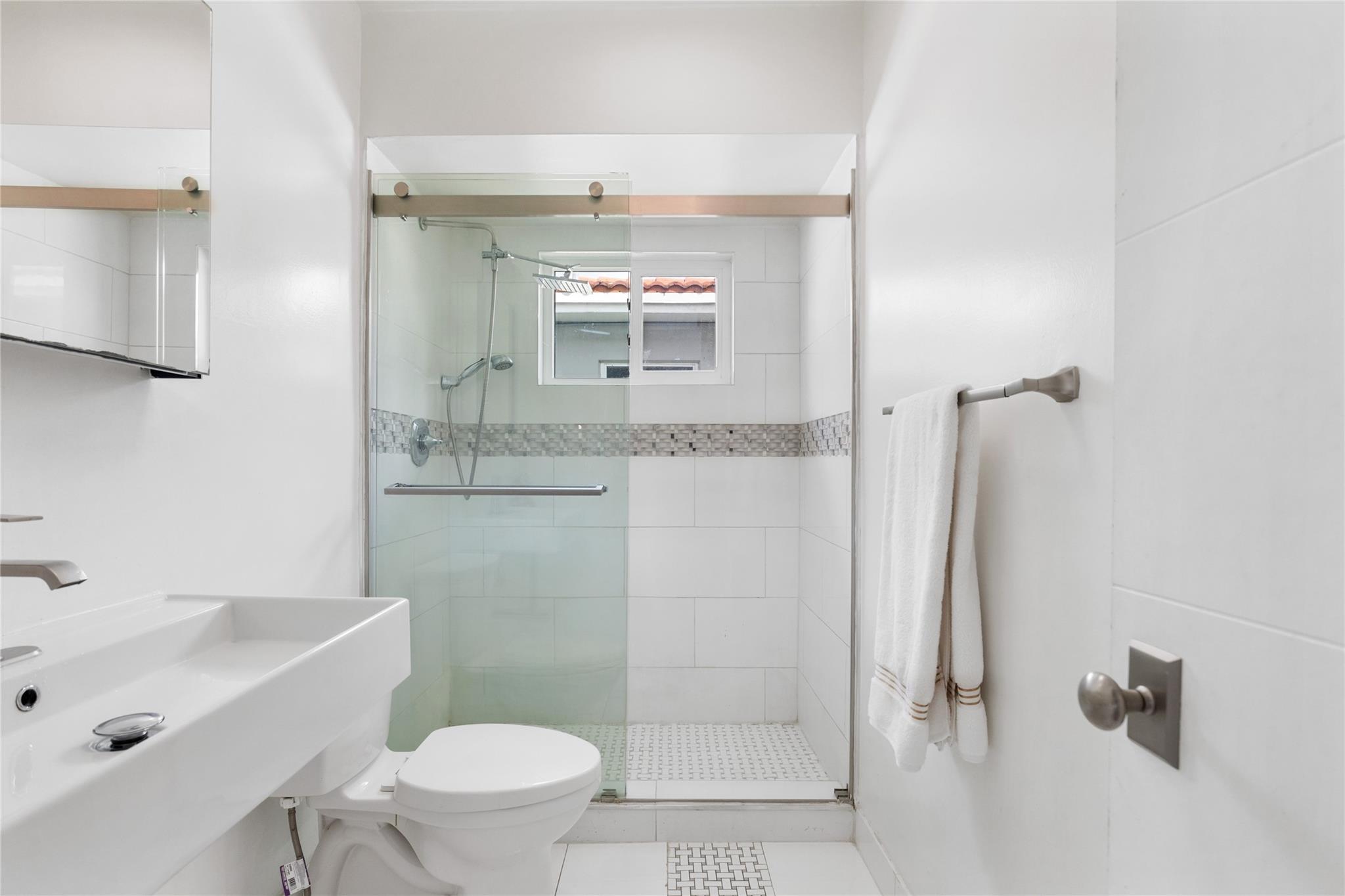 Hollywood Lakes Sec 1-32 - Residential