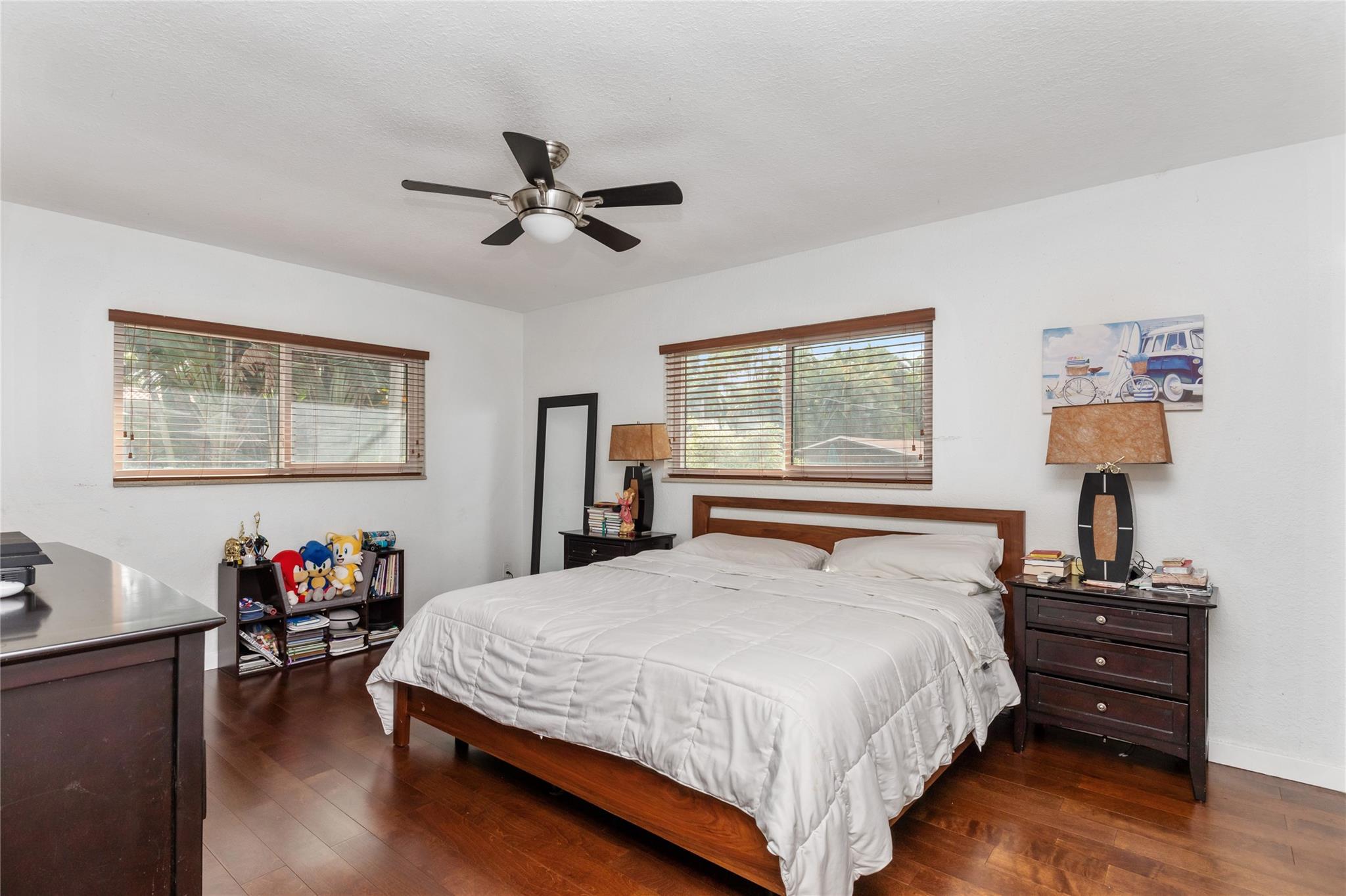 Hollywood Lakes Sec 1-32 - Residential