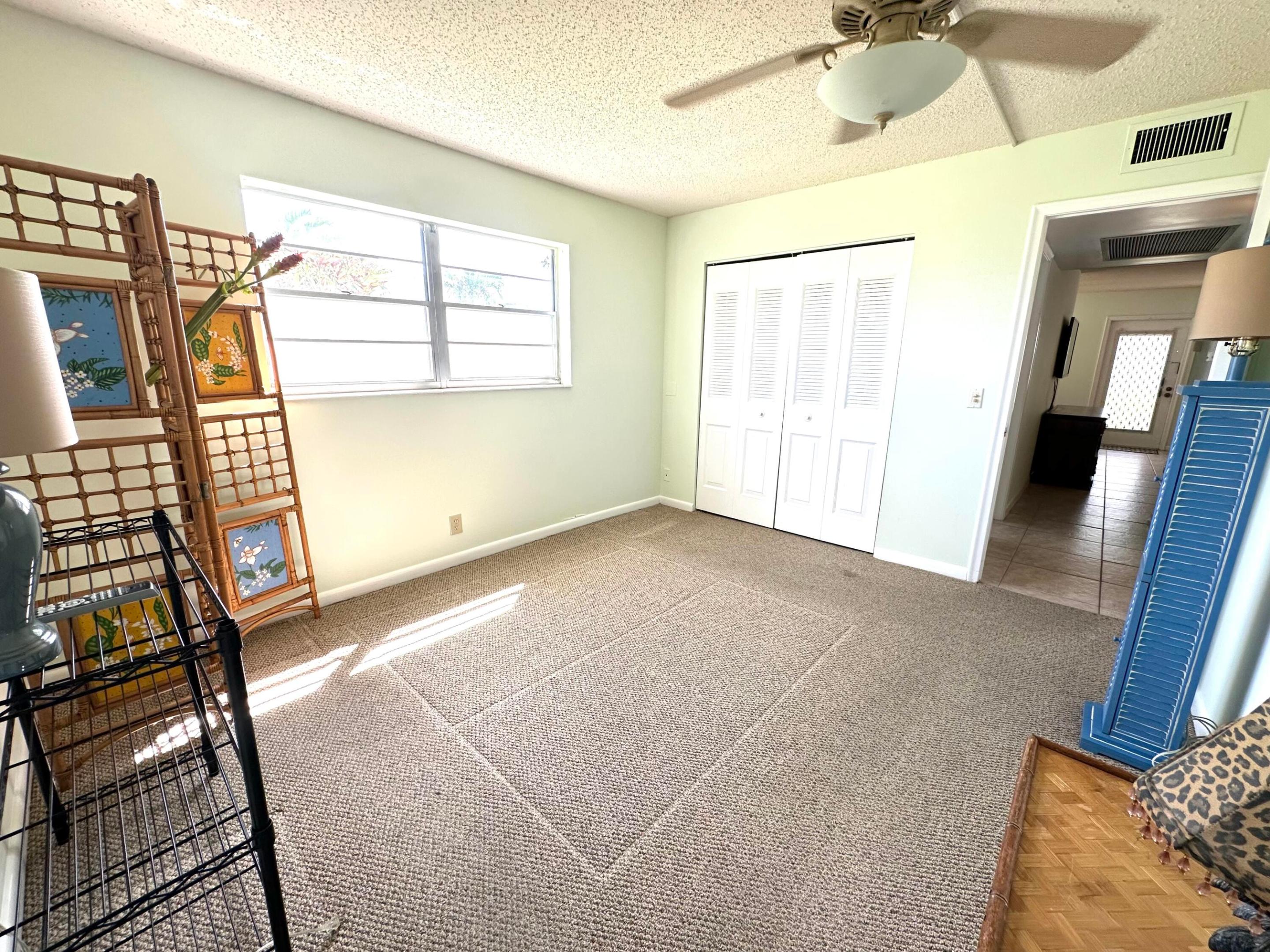 MARKHAM N CONDO - Residential