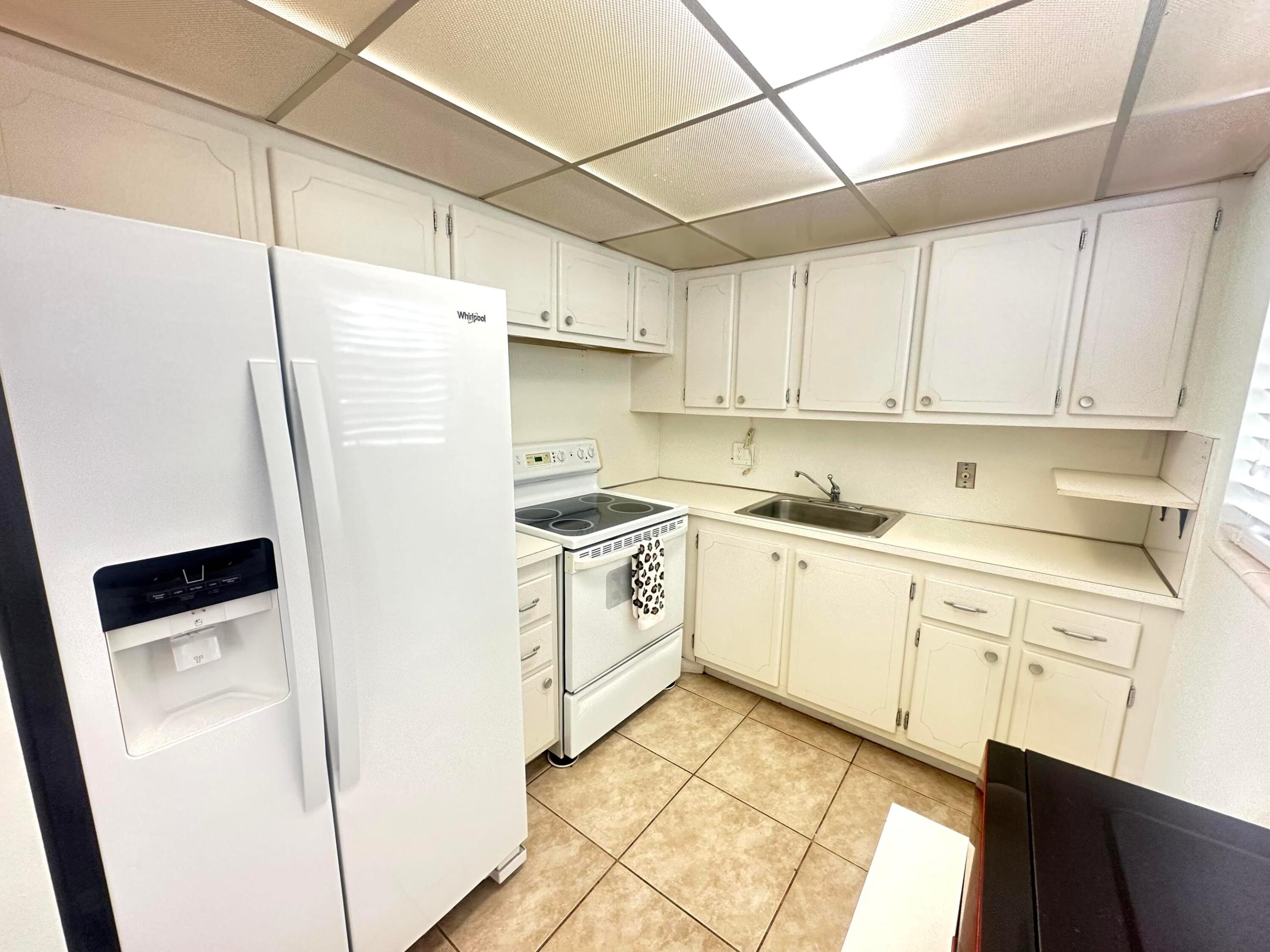 MARKHAM N CONDO - Residential