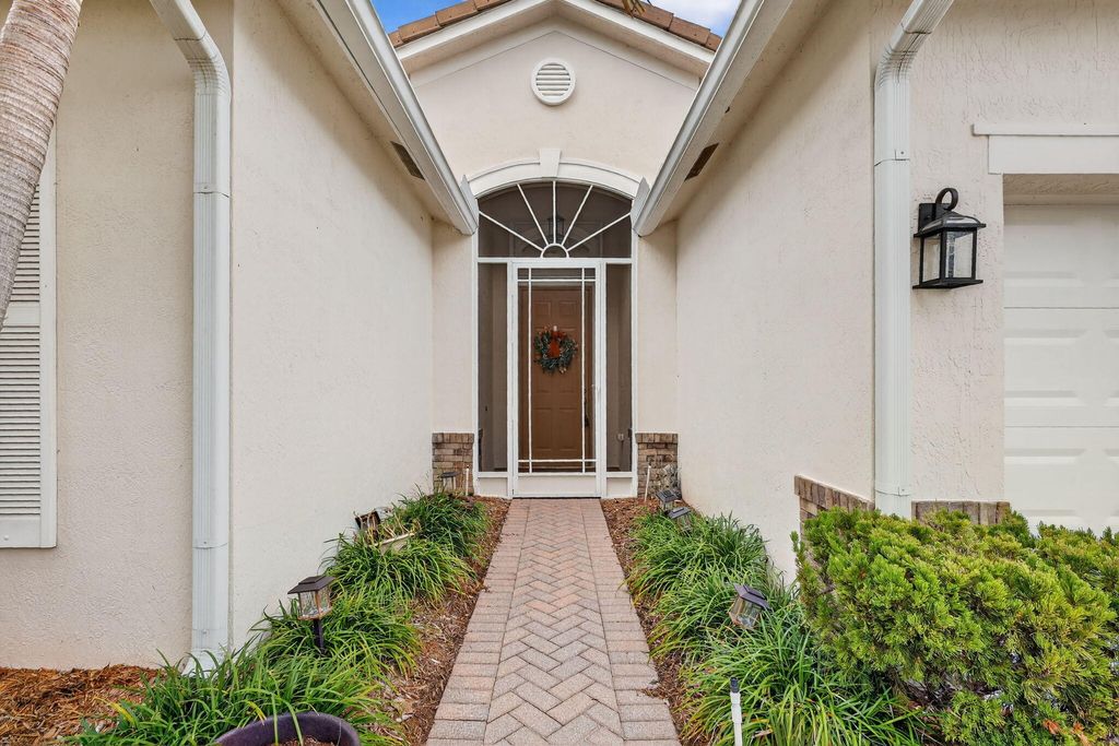 Photo of 10672 SW Gingermill Drive, Port Saint Lucie, FL 34987 (MLS # R11162988)