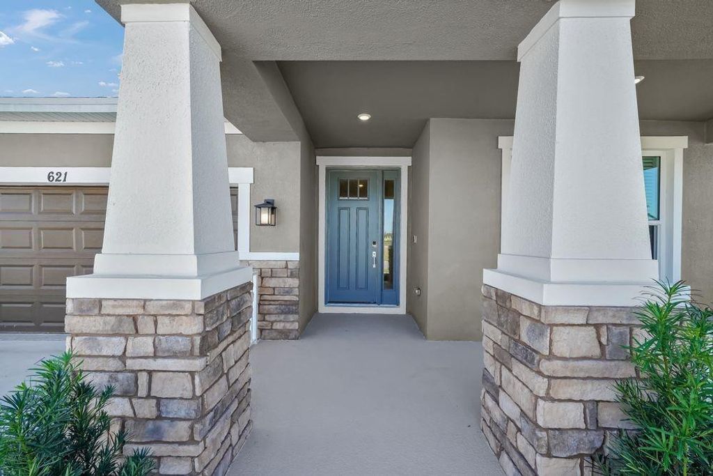 Photo of 621 SE Ranch Oak Circle, Port Saint Lucie, FL 34987 (MLS # F10539236)