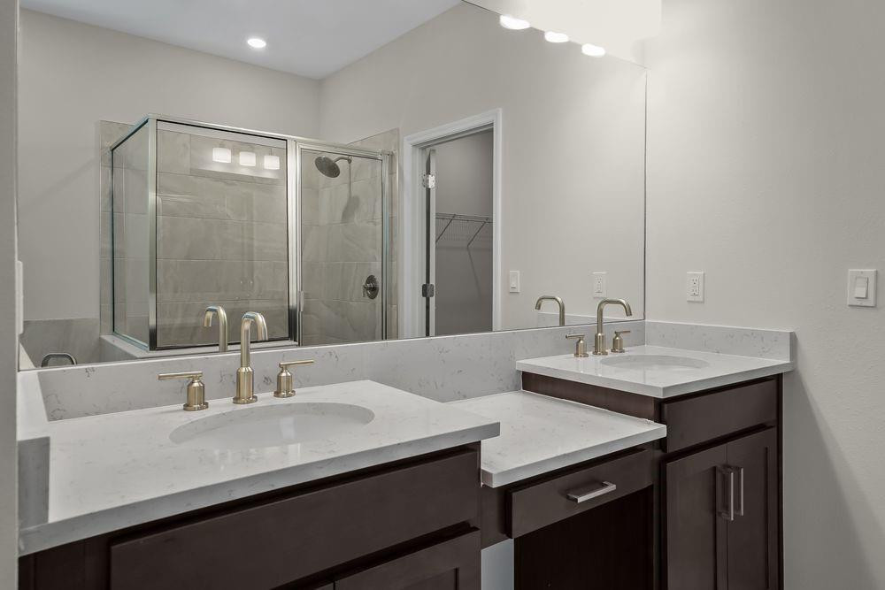 Veranda Oaks - Residential