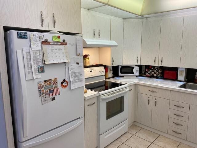 CENTURY VILLAGE CONDO - Residential