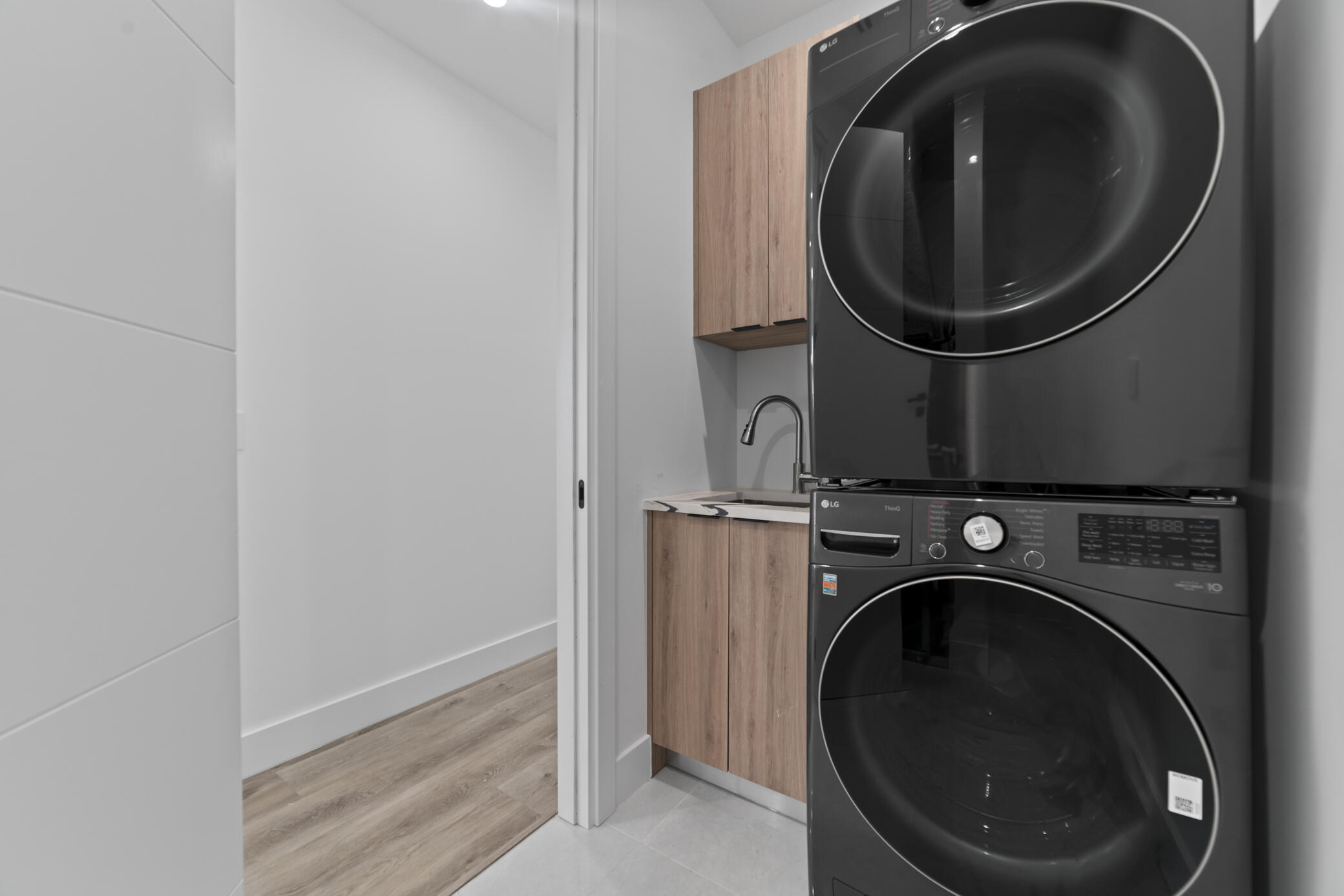 HOLIDAY HEIGHTS - Residential