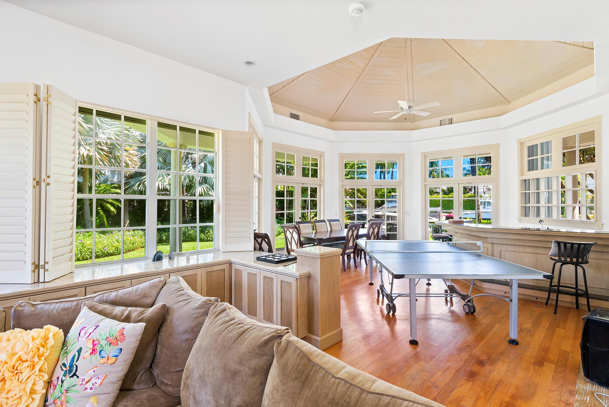 SEA ISLAND - Residential