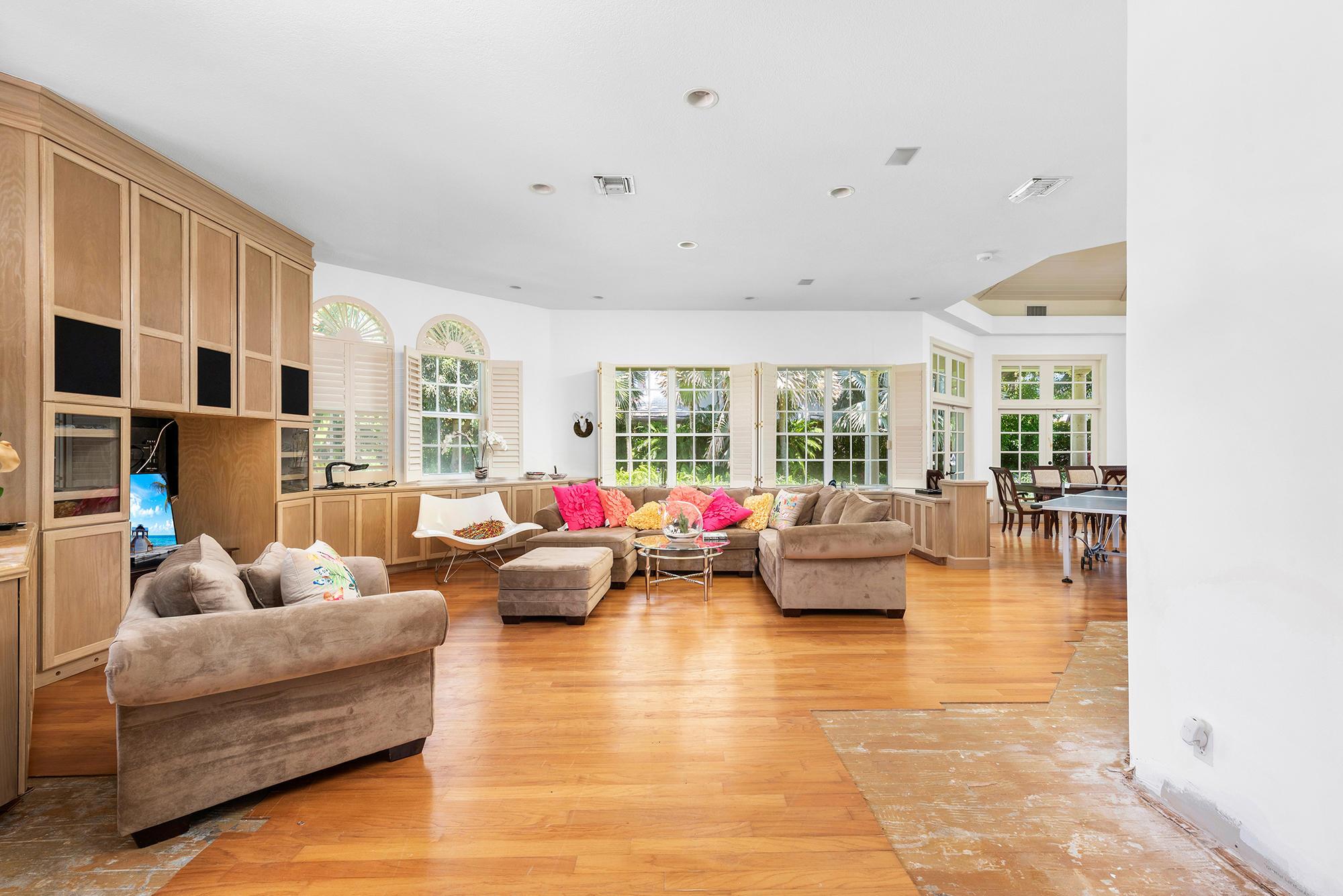 SEA ISLAND - Residential